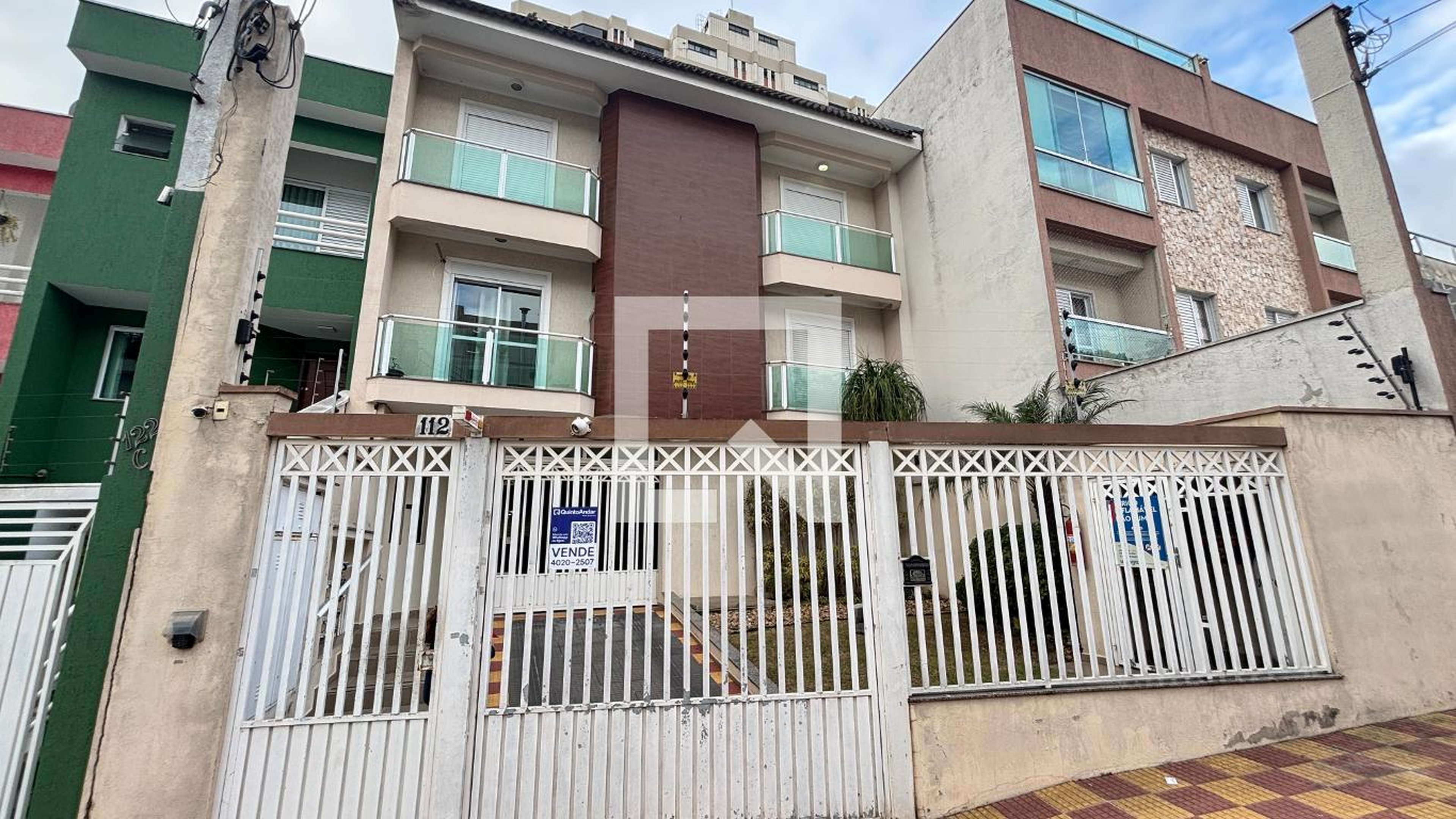 Fachada Condomínio em Rua Lorena, 112