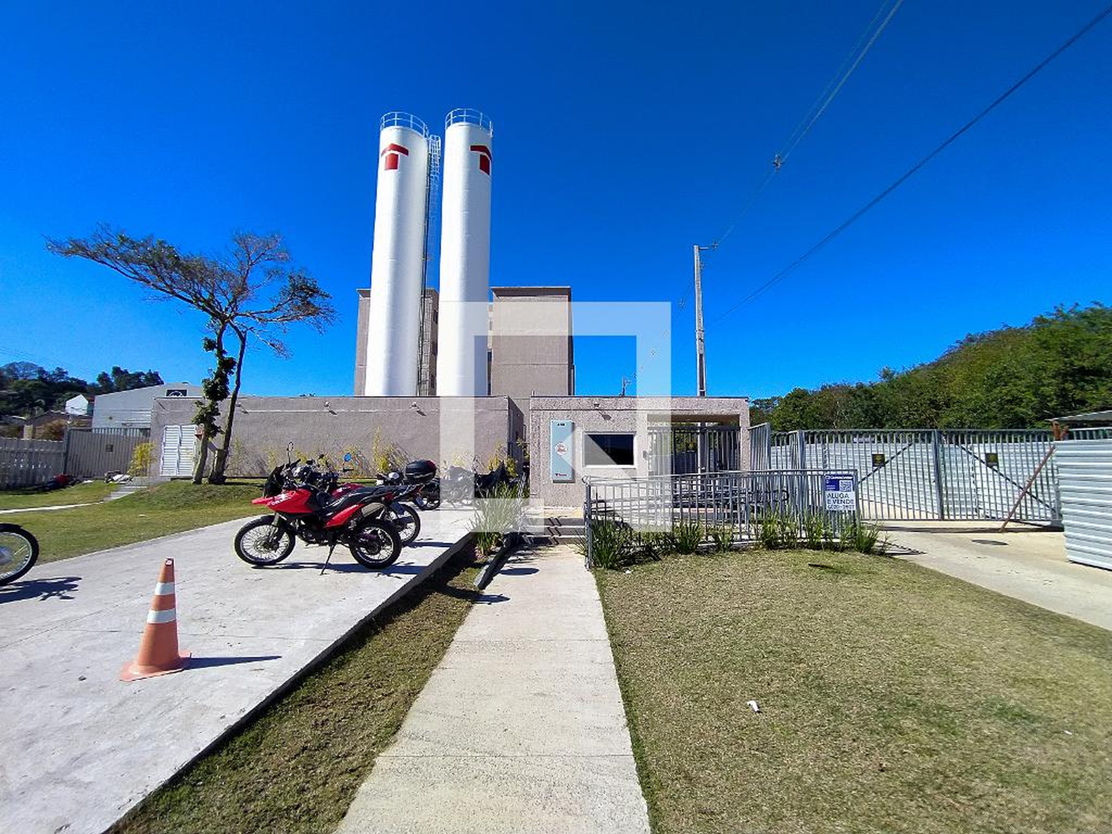 Fachada Condomínio em Estrada Campo Novo, 579