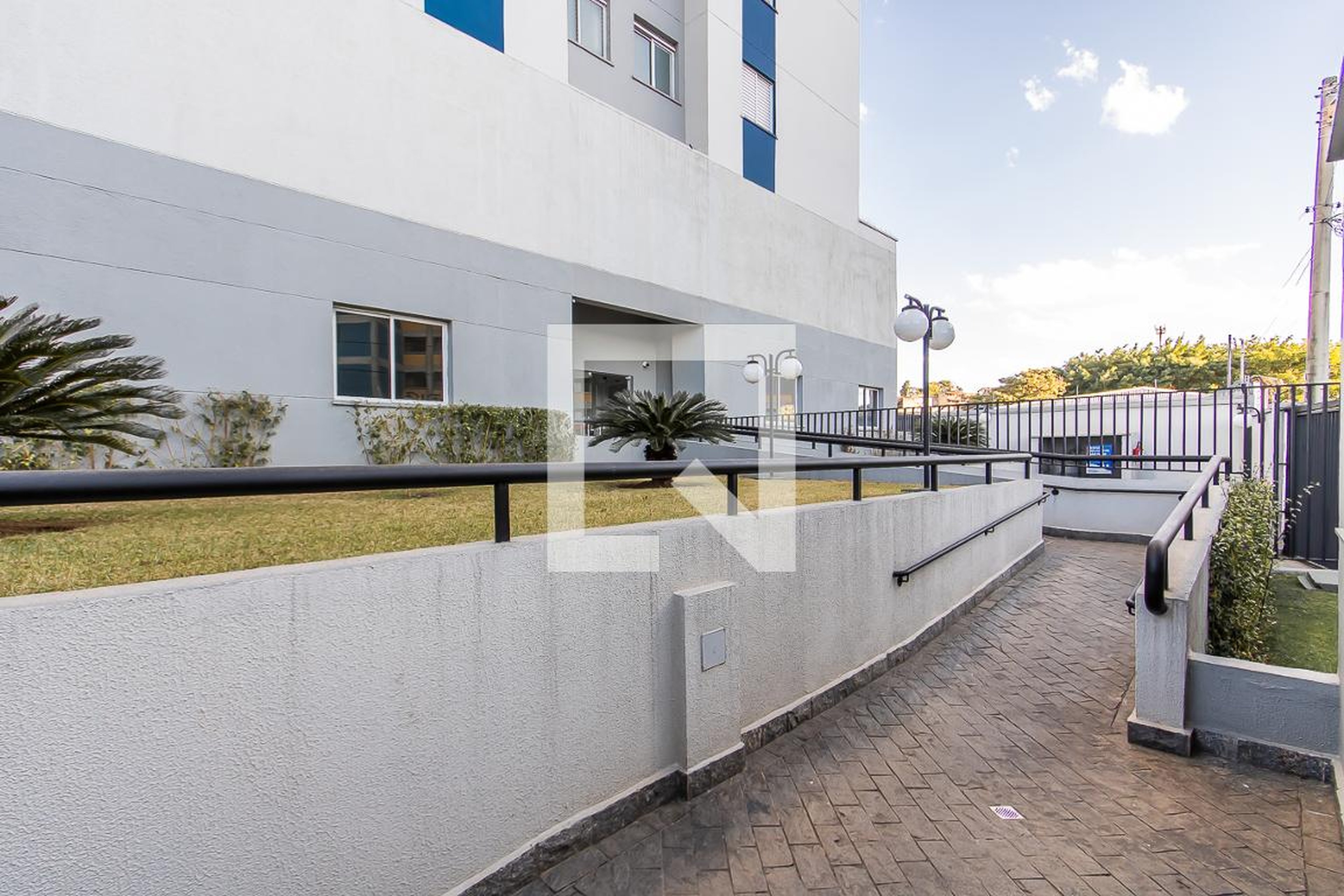 Entrada - Happy New Life