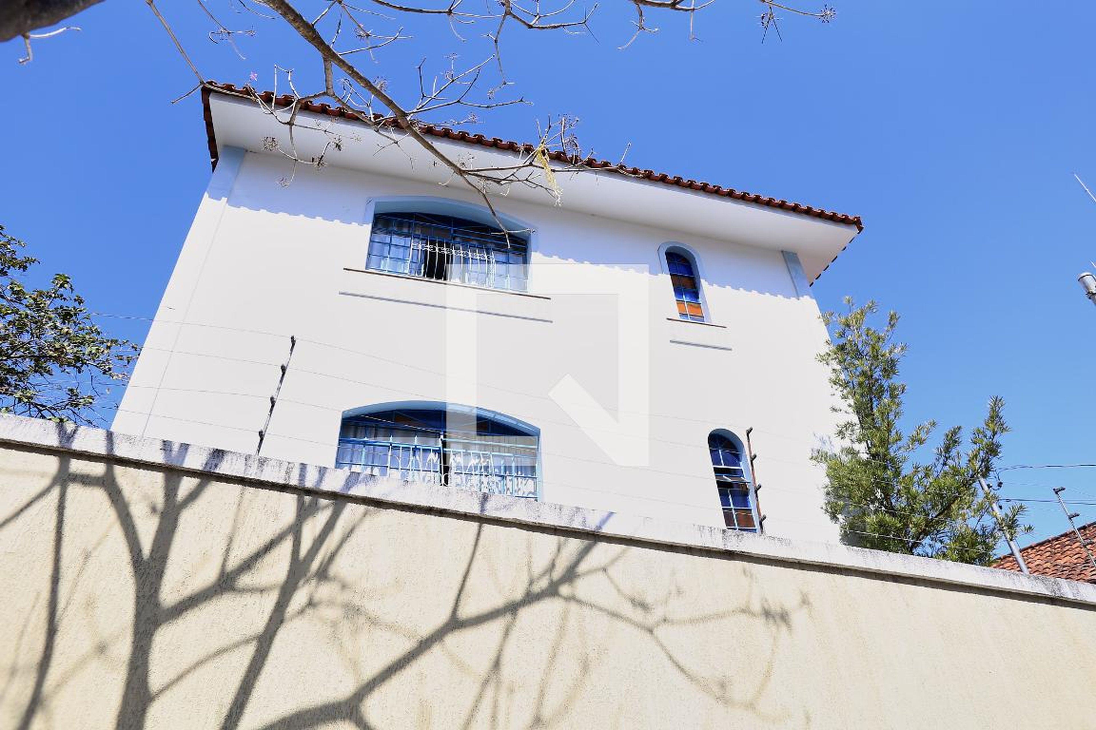 Fachada Condomínio em Rua José Baroni, 222