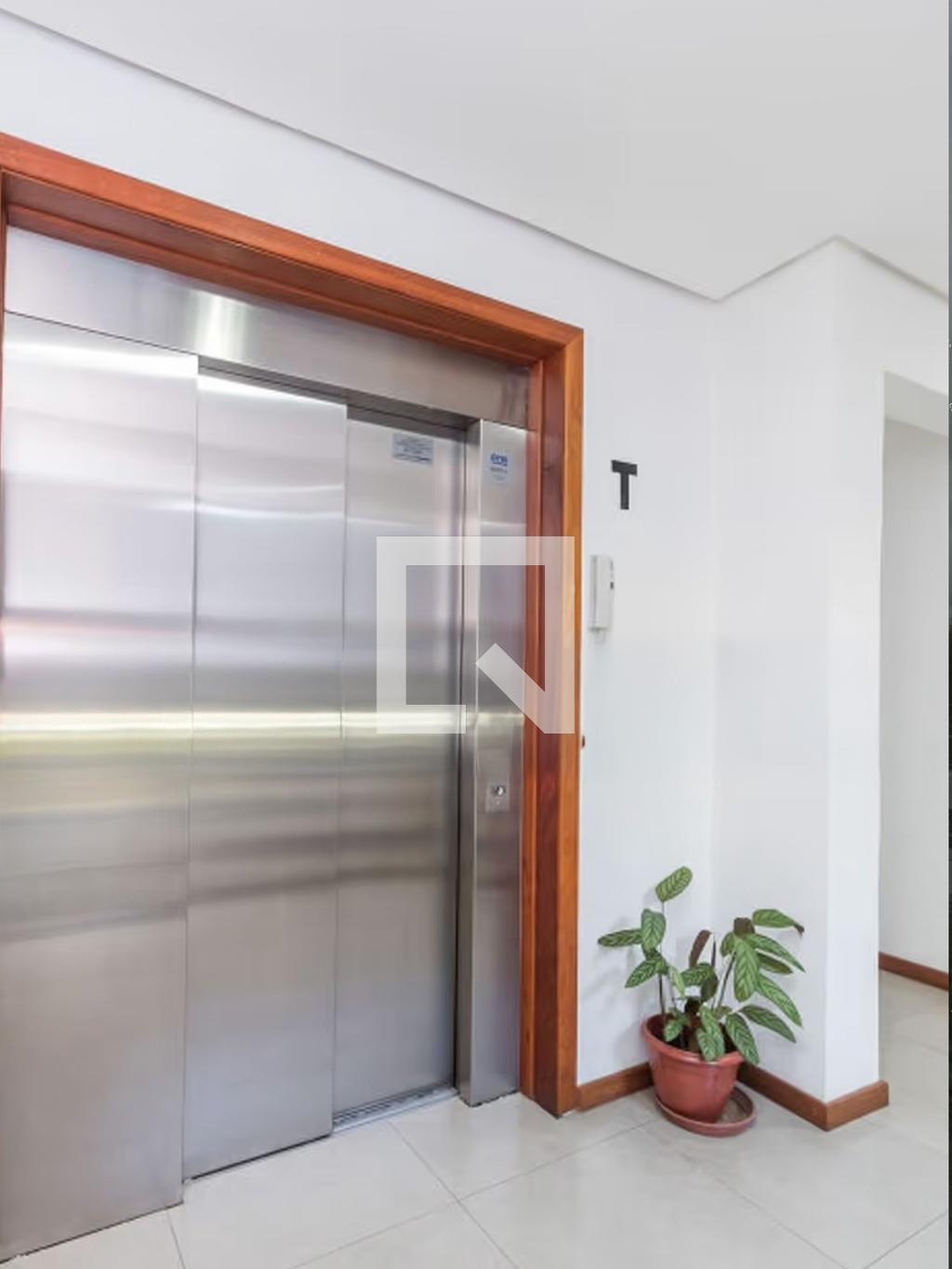 Elevador - Residencial Plaza Ipanema