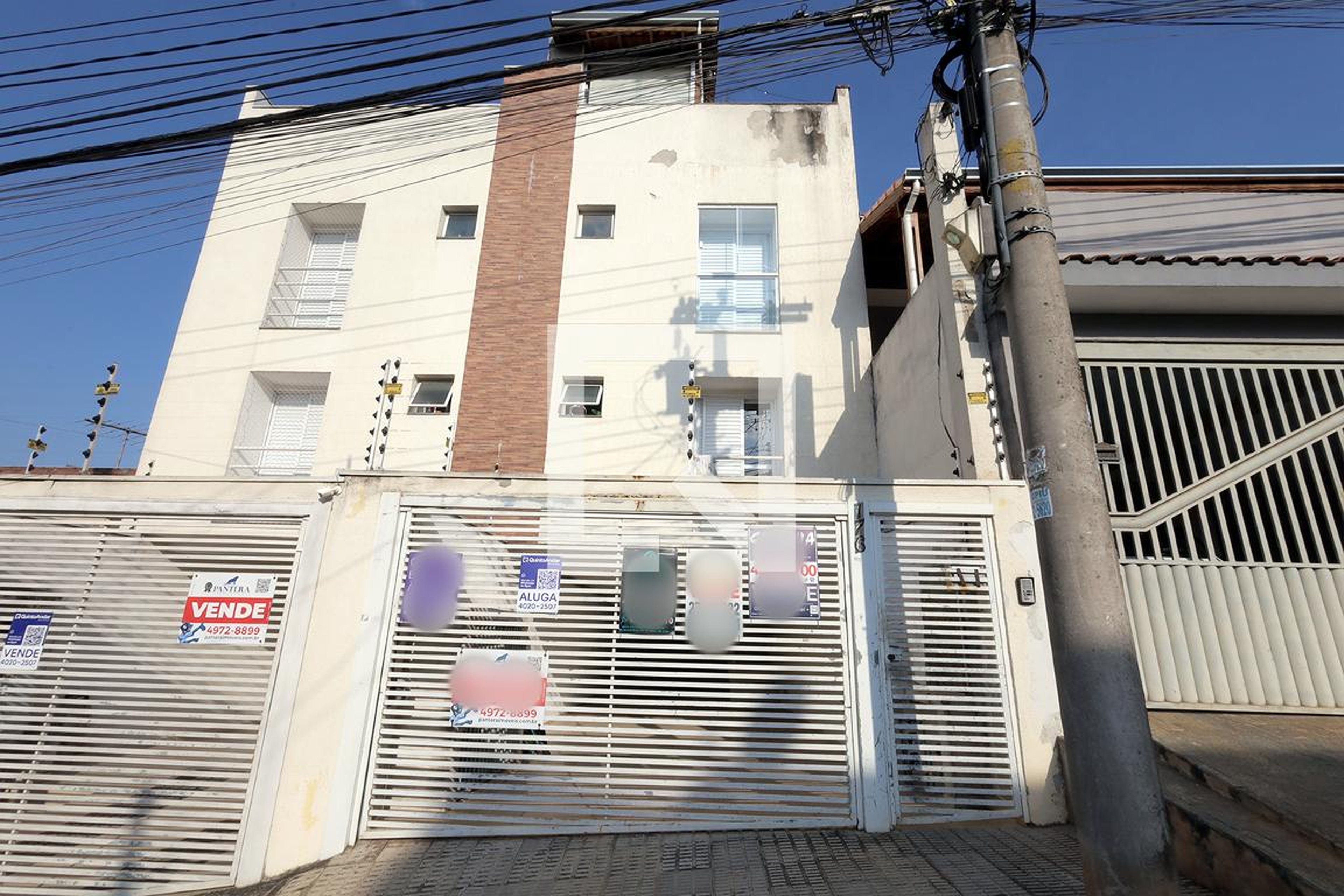 Fachada Condomínio em Rua Catarina Maria, 176