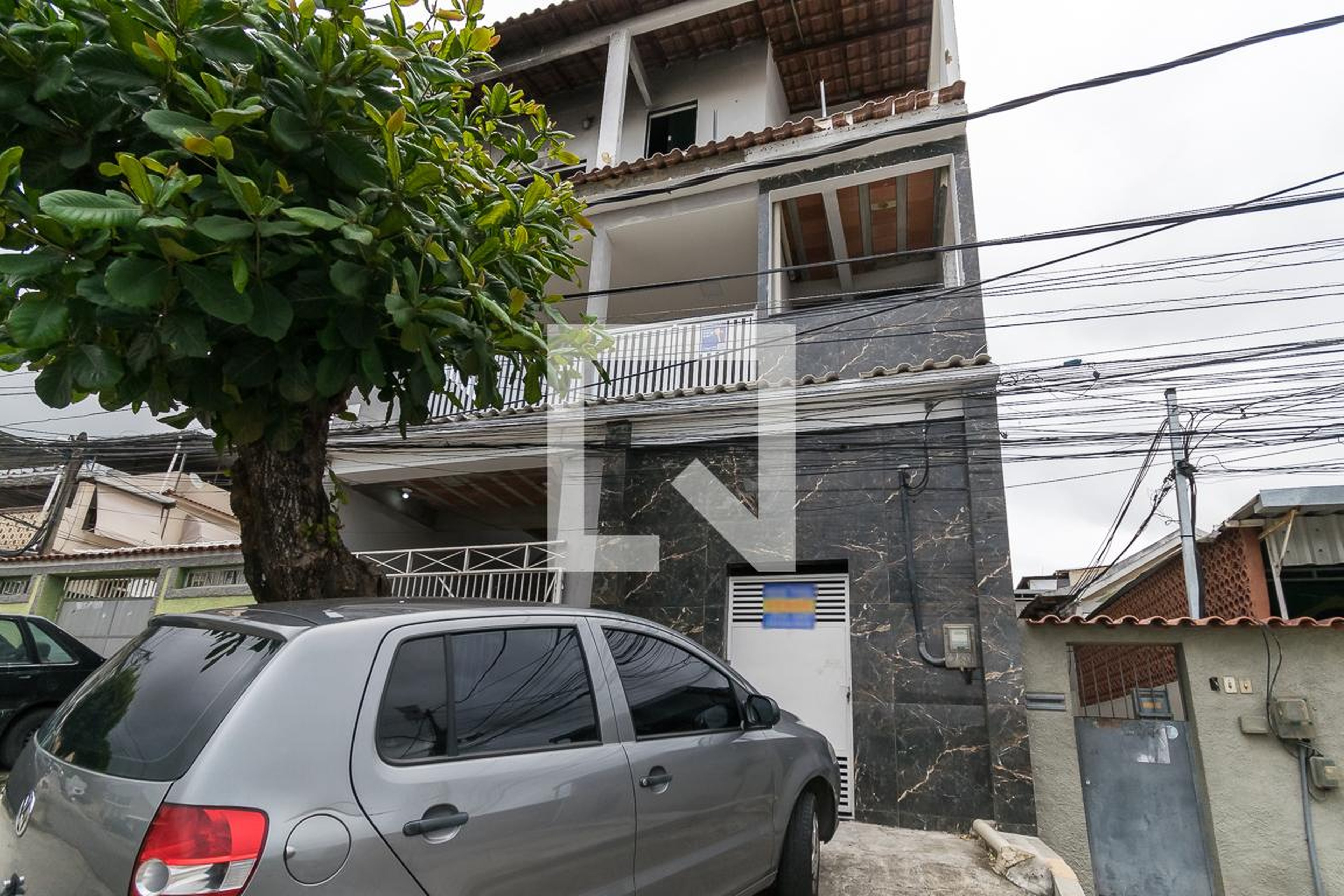 Fachada Condomínio em Rua Vicente Leite, 73