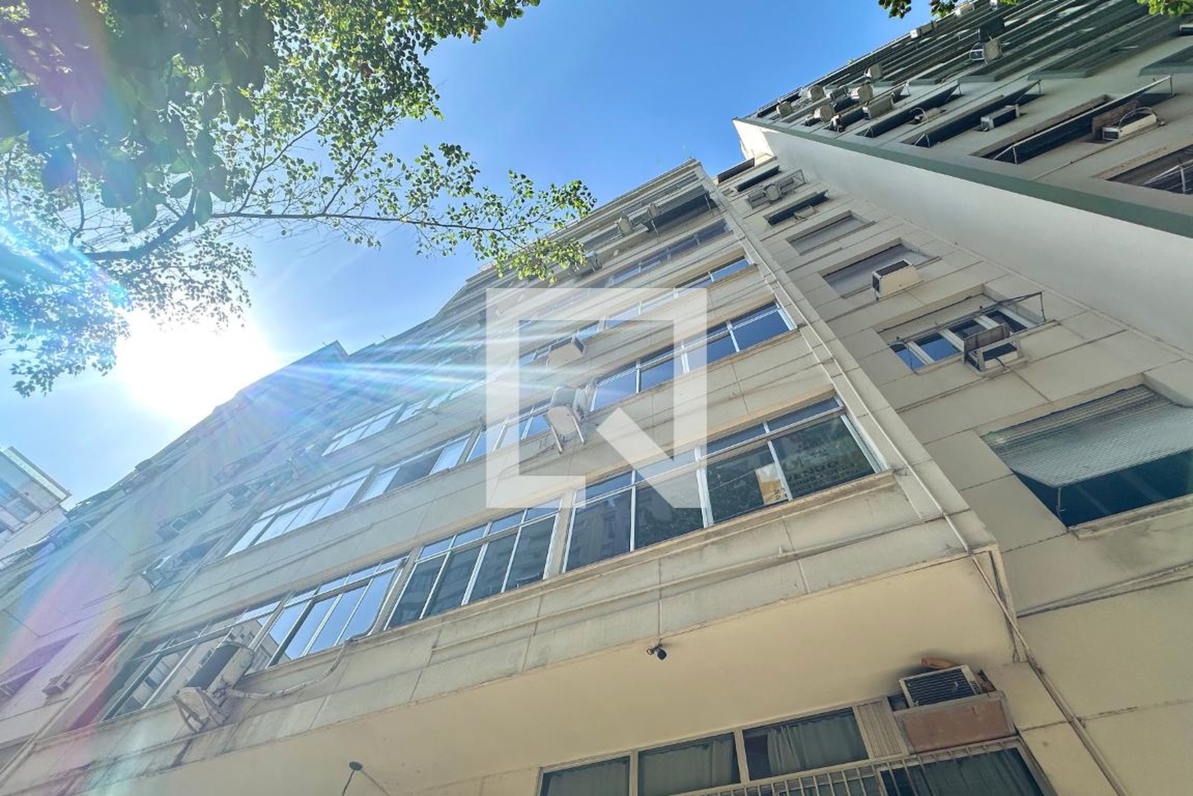 Fachada Condomínio em Rua Hilário de Gouveia, 132