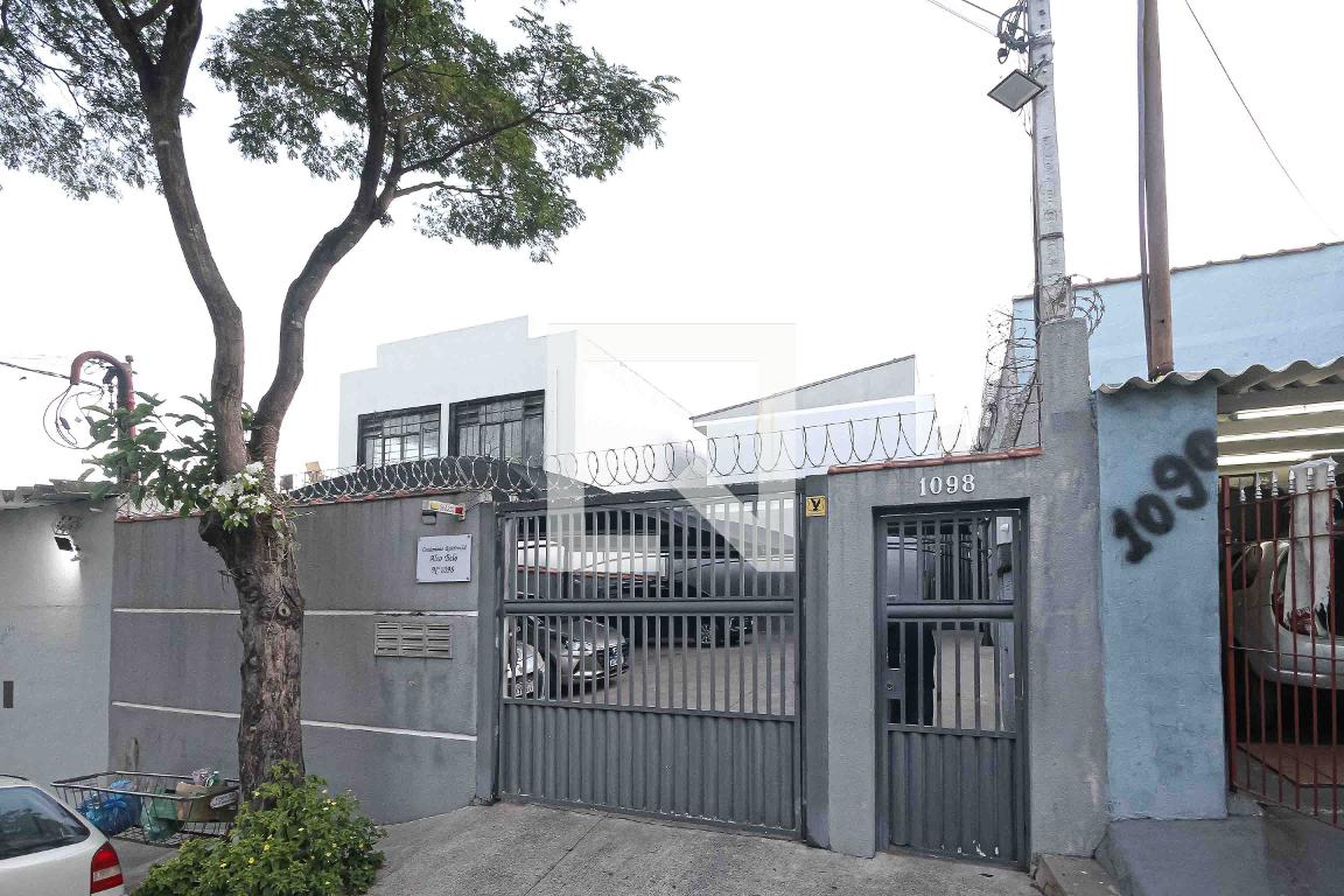 Fachada Condomínio em Rua Alto Belo, 1098