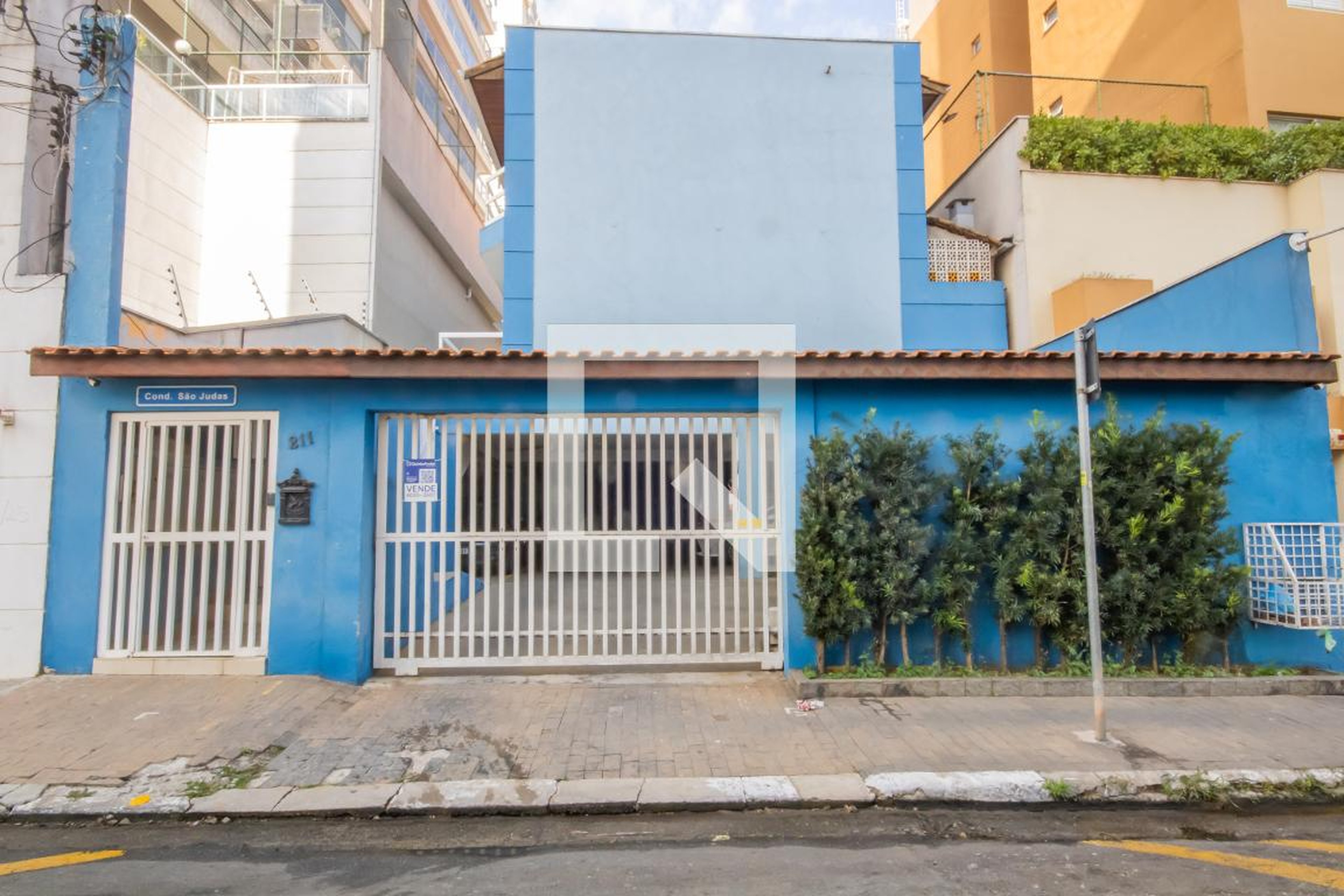 Fachada Condomínio em Rua Machado de Assis, 211