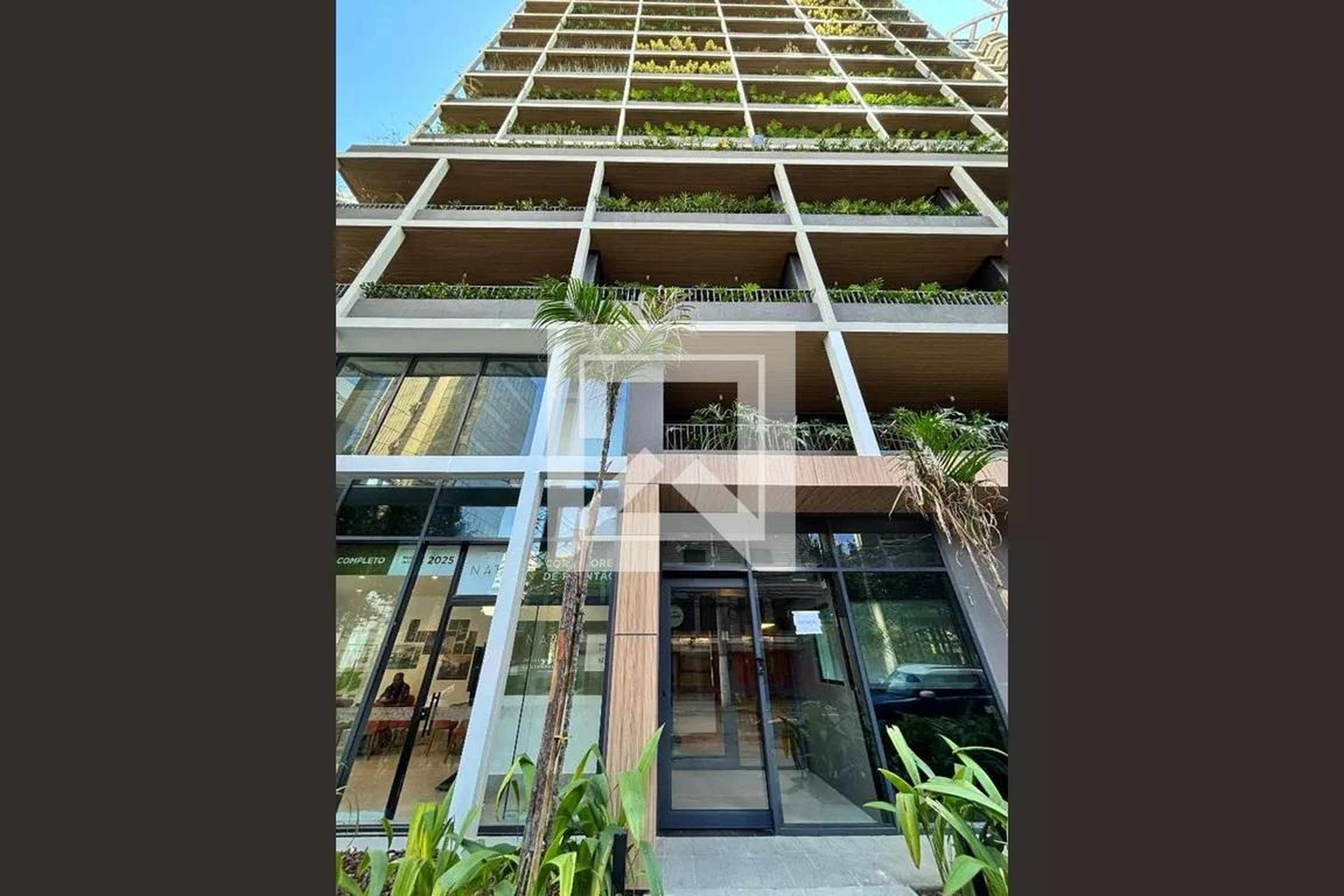 Fachada Condomínio em Rua Tenente Negrão, 224