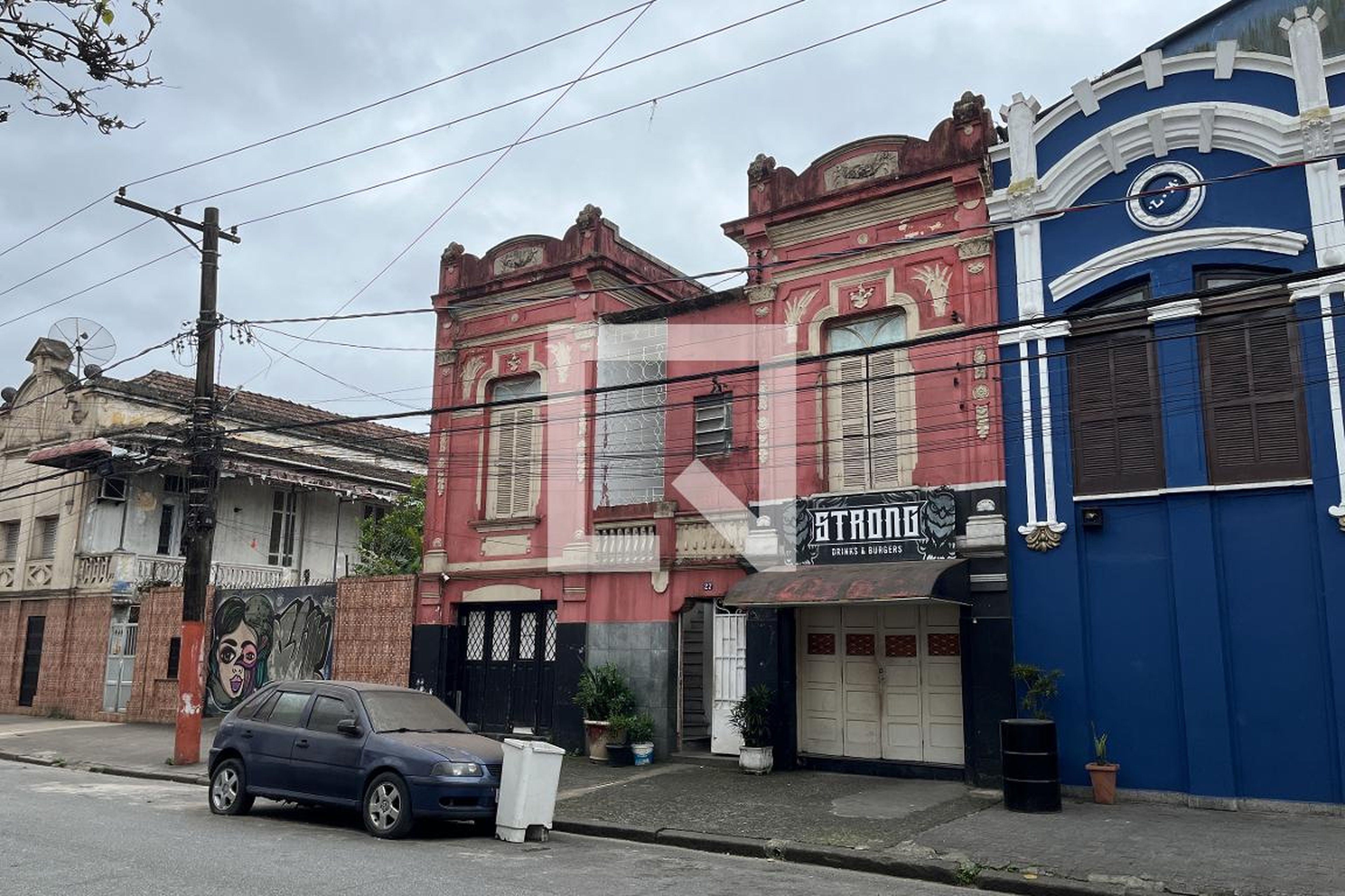 Fachada Condomínio em Rua Vereador Freitas Guimarães, 27