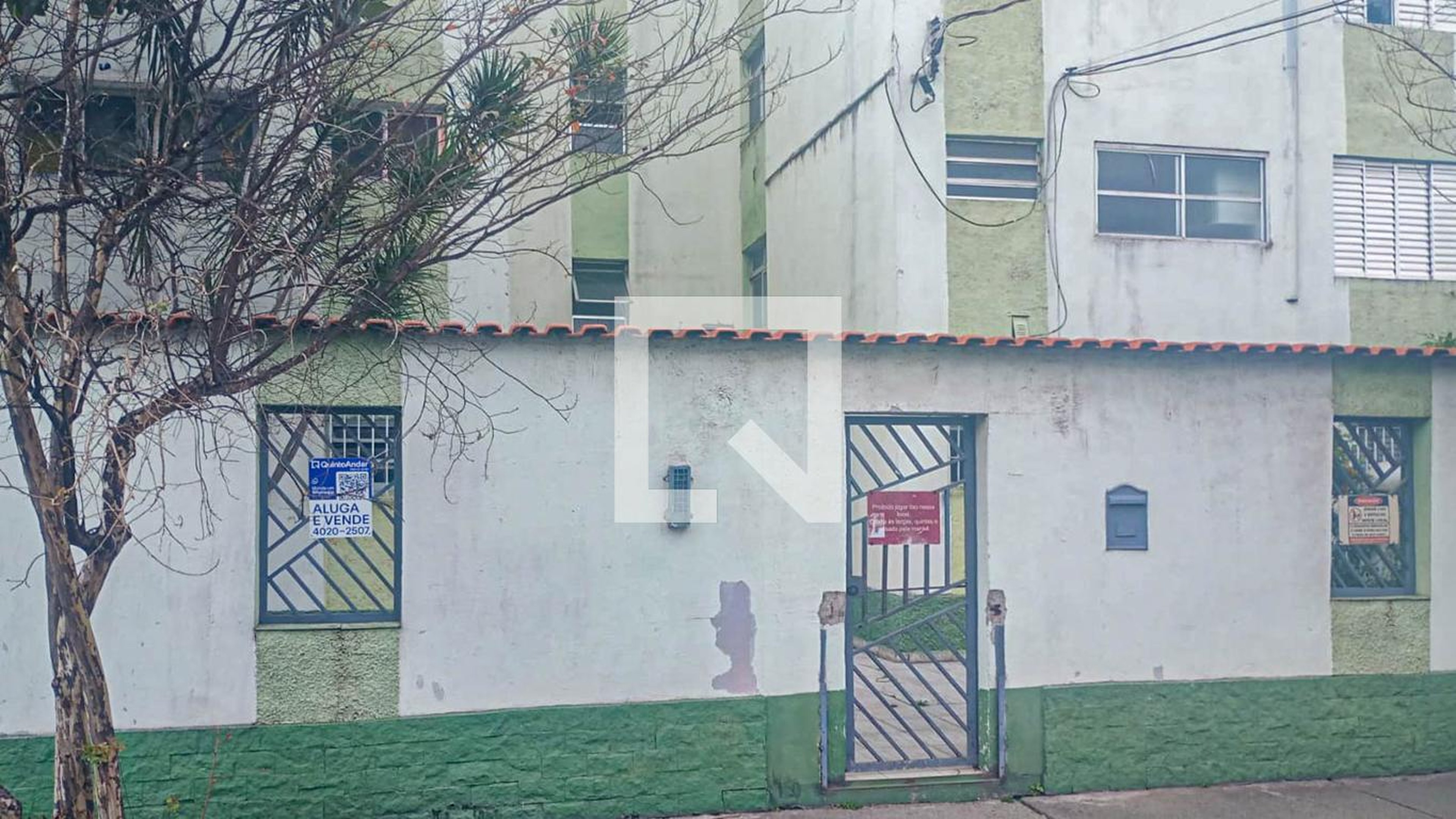Fachada Condomínio em Rua Coronel Marques Ribeiro, 575