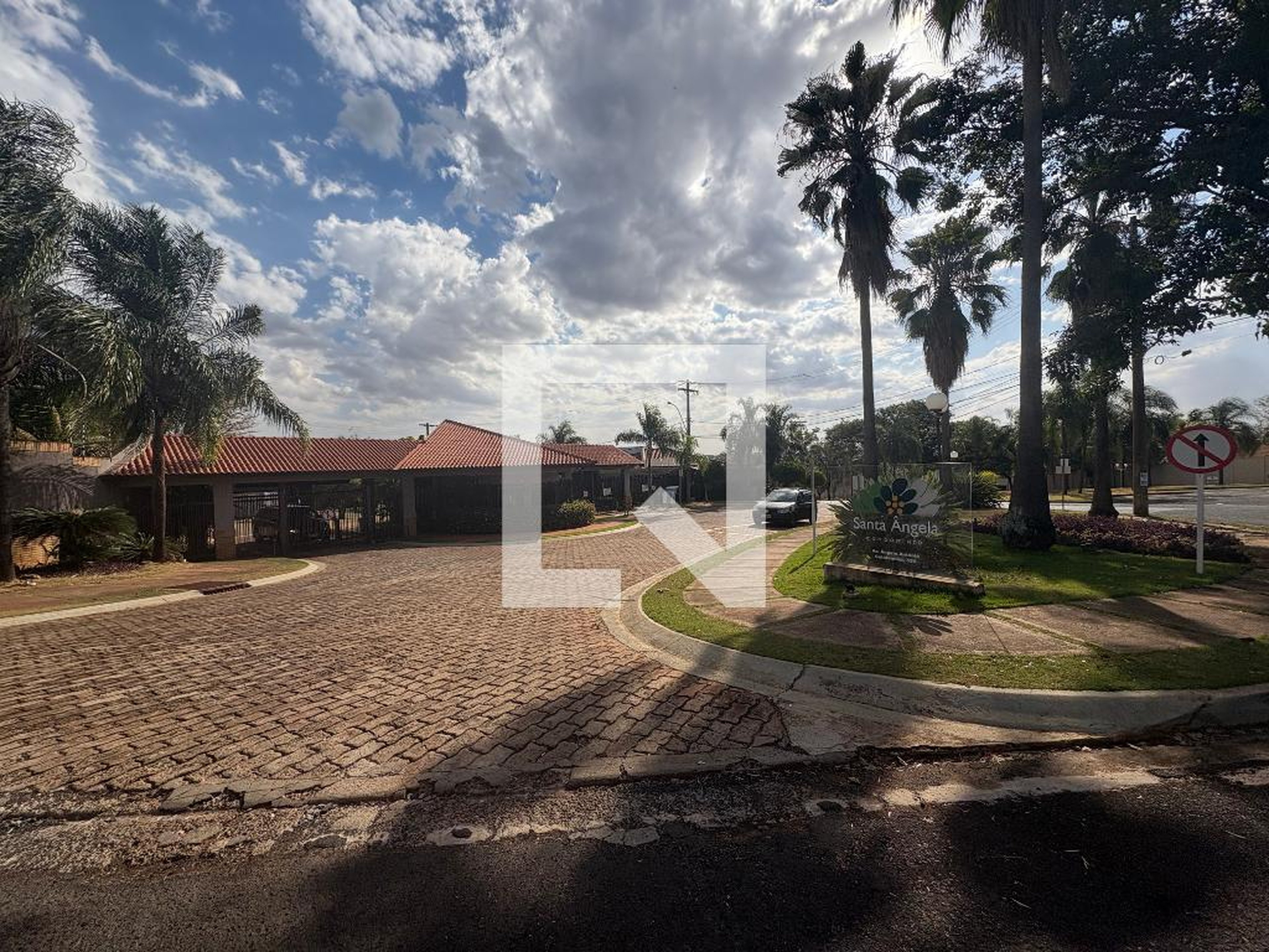 Fachada Condomínio Santa Angela