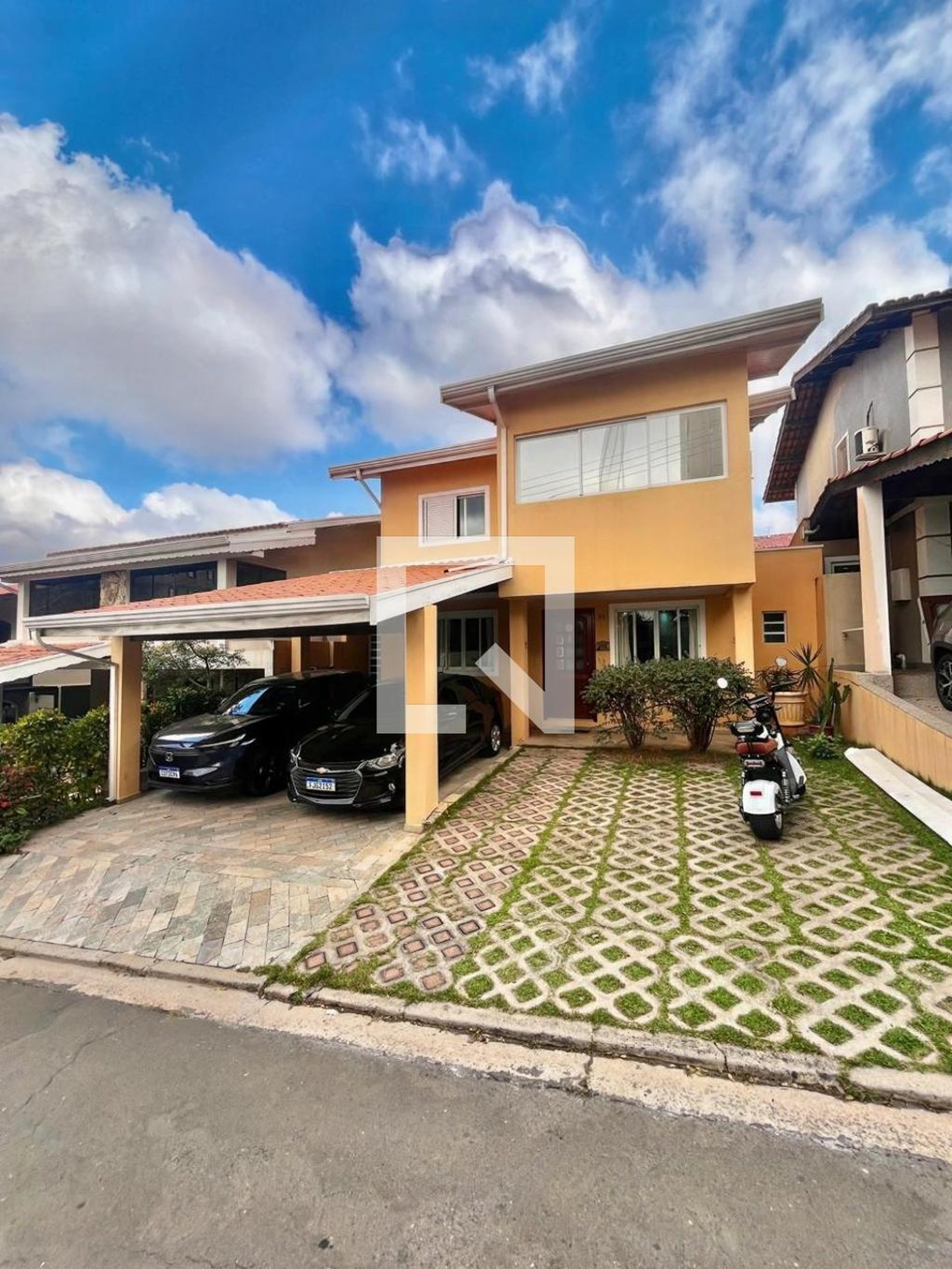 Fachada Condomínio Alto da Colina