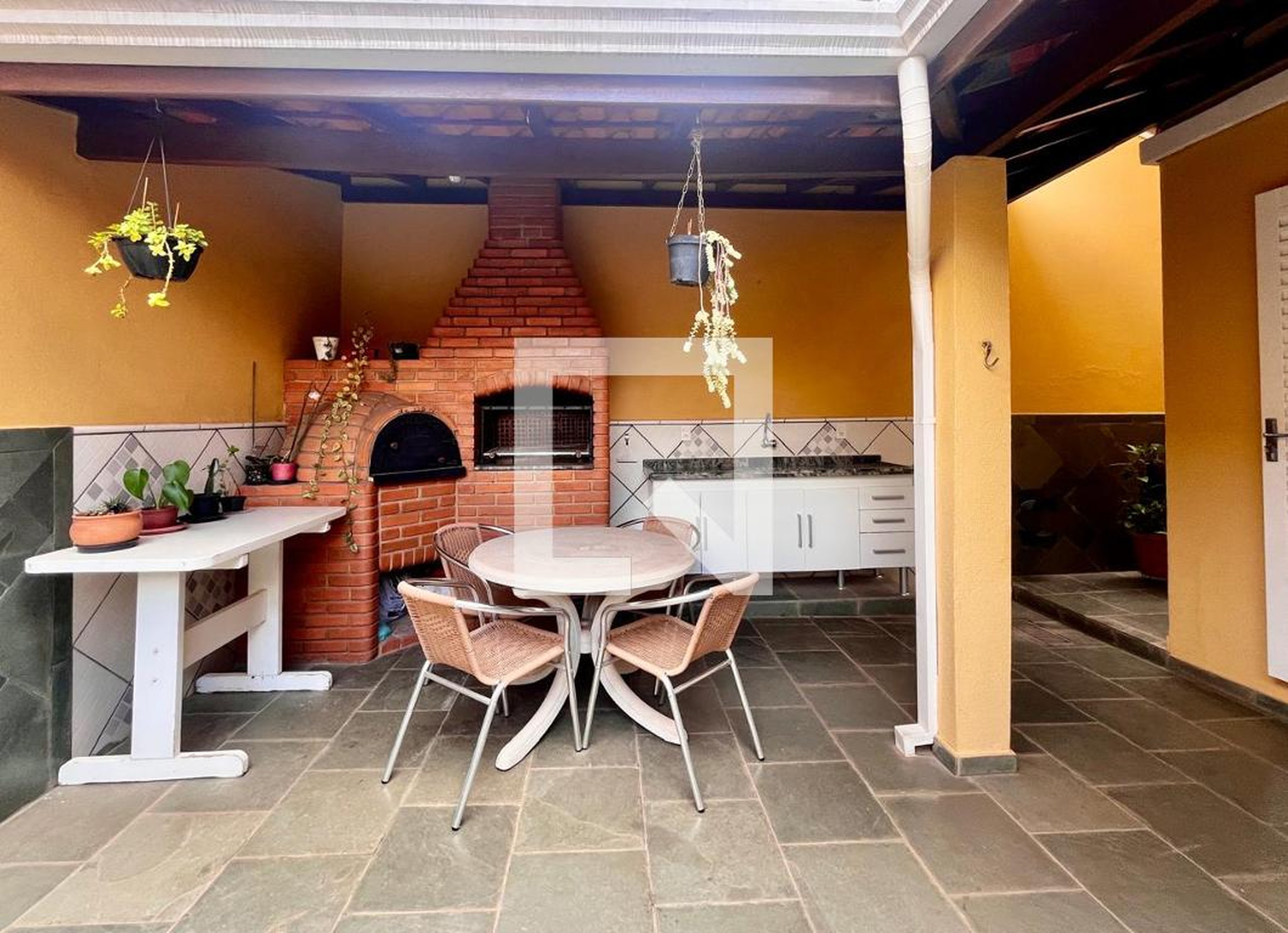 Área externa - Alto da Colina