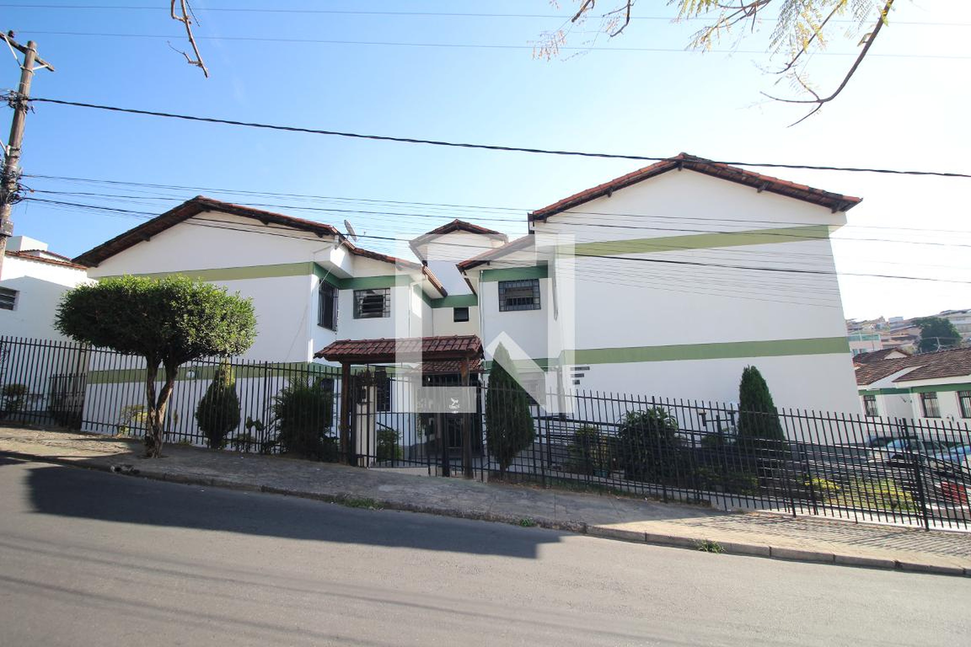 Fachada Condomínio em Rua Cambé, 311