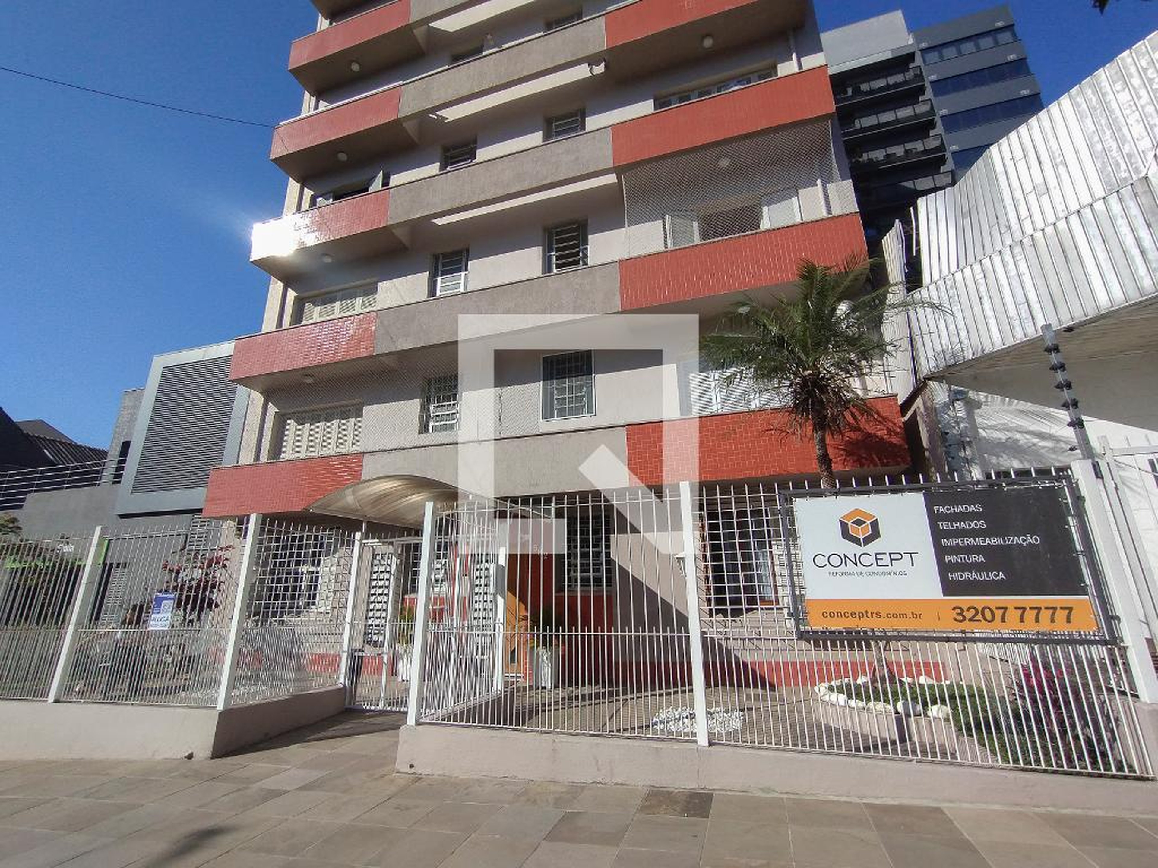 Fachada Condomínio em Rua Visconde do Rio Branco, 582