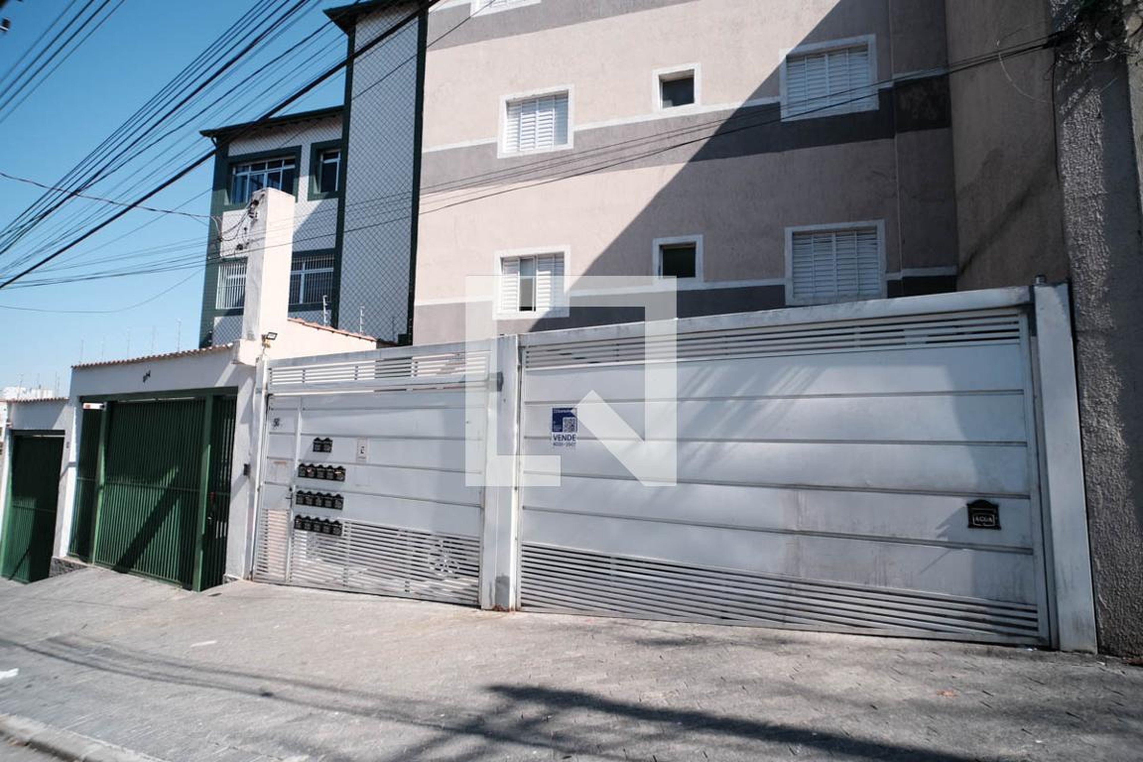 Fachada Condomínio em Avenida Dalila, 500