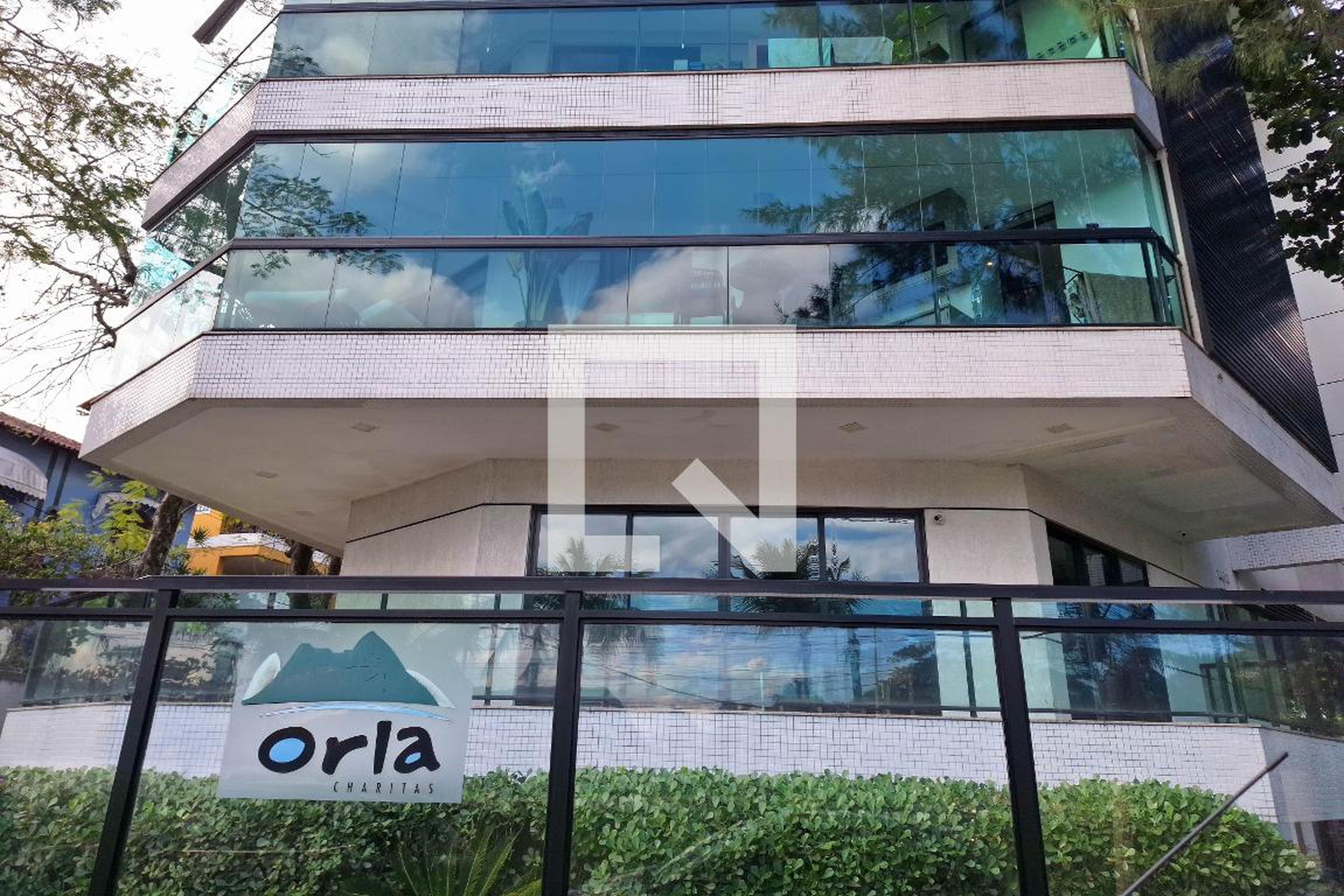 Fachada Condomínio Orla Charitas