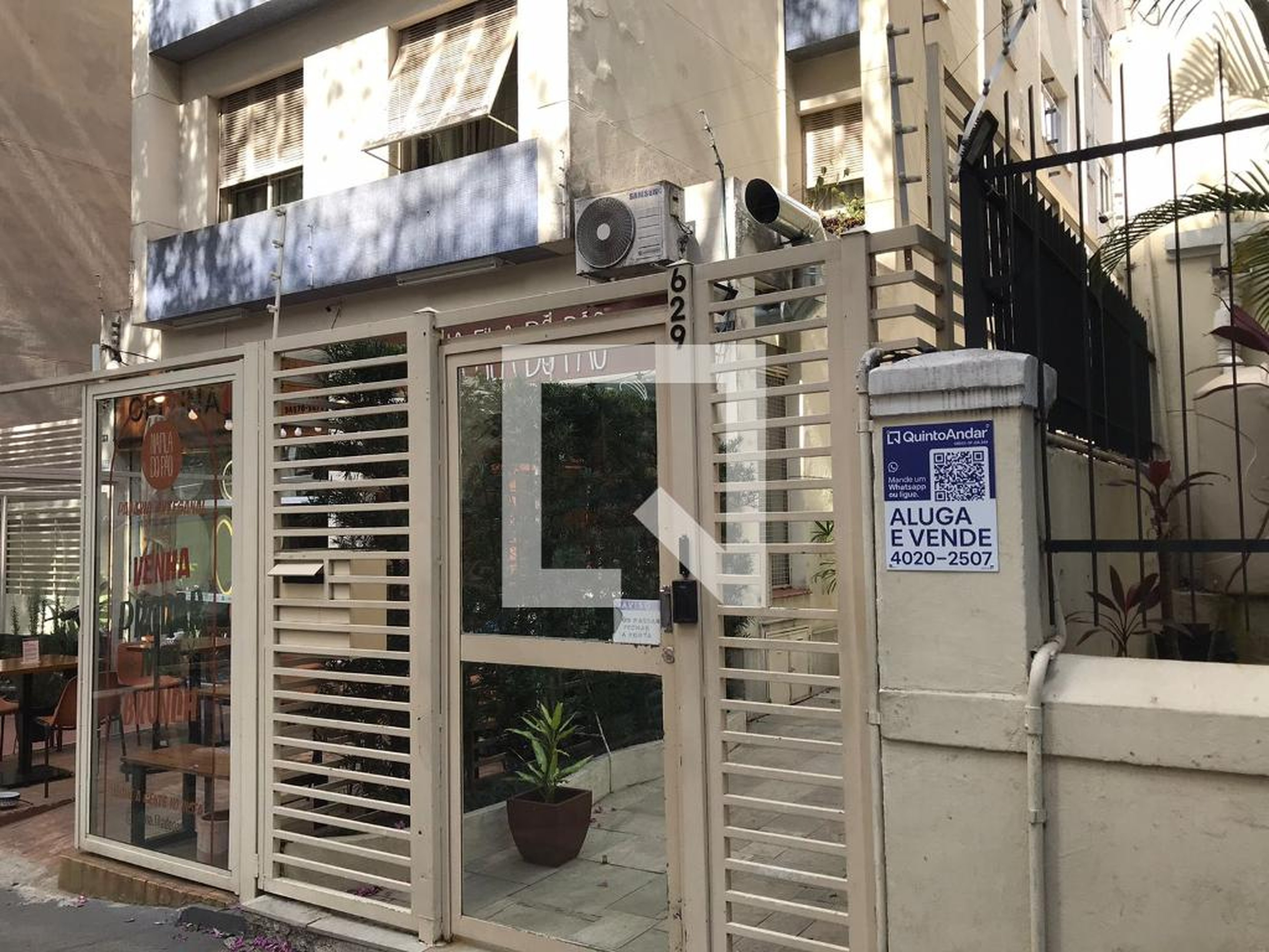 Fachada Condomínio em Rua Jaguaribe, 619