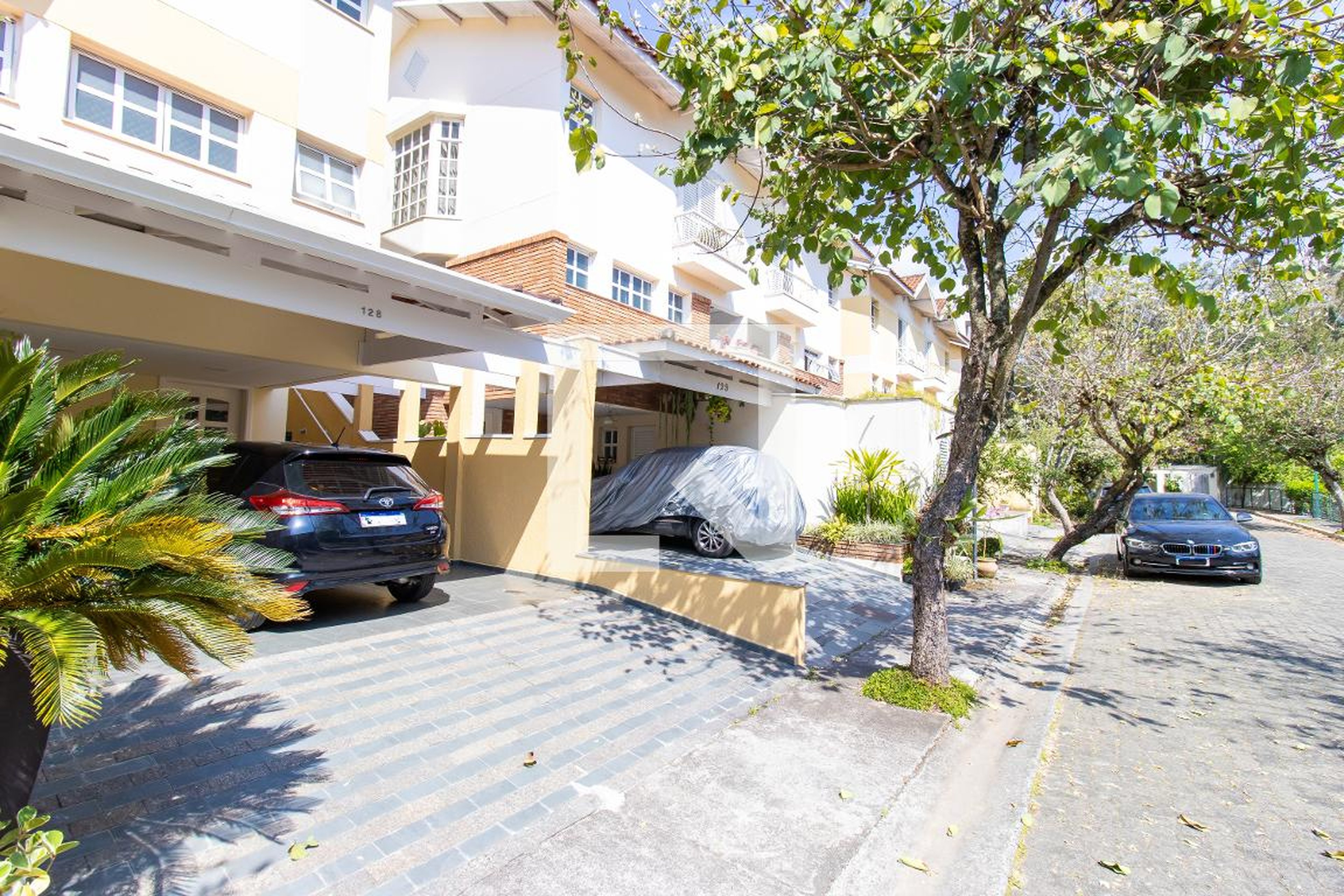 Fachada Condomínio Villagio da Granja