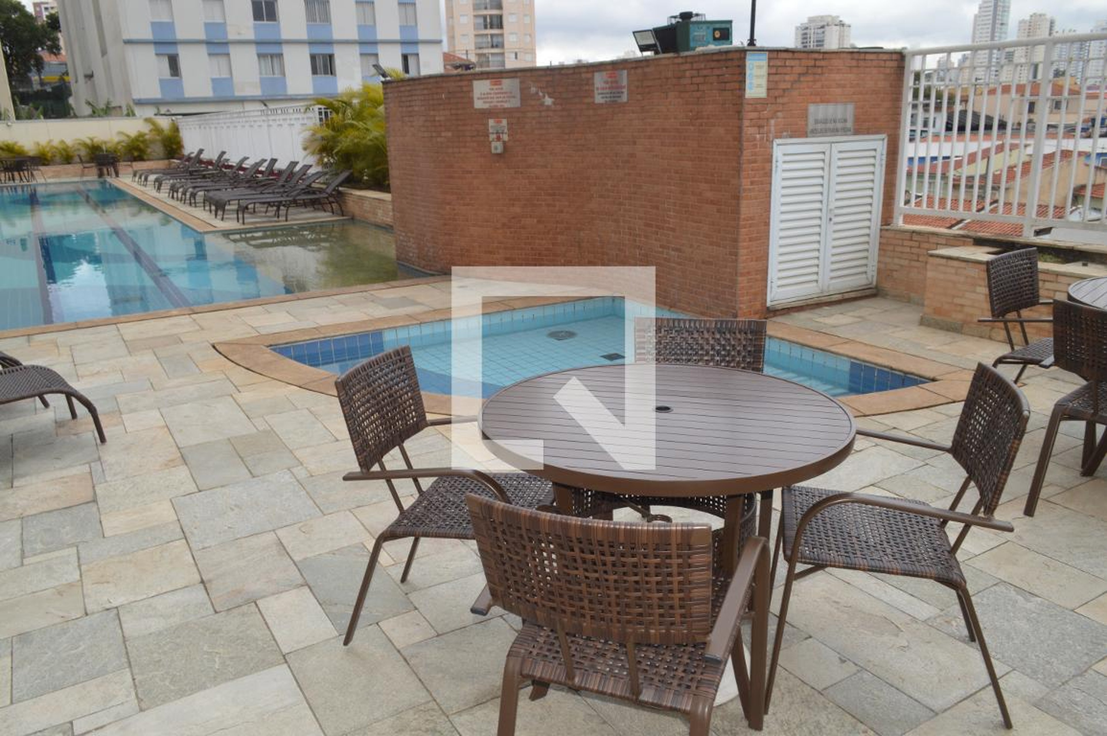 Piscina - Mont Serrat Residencial Park