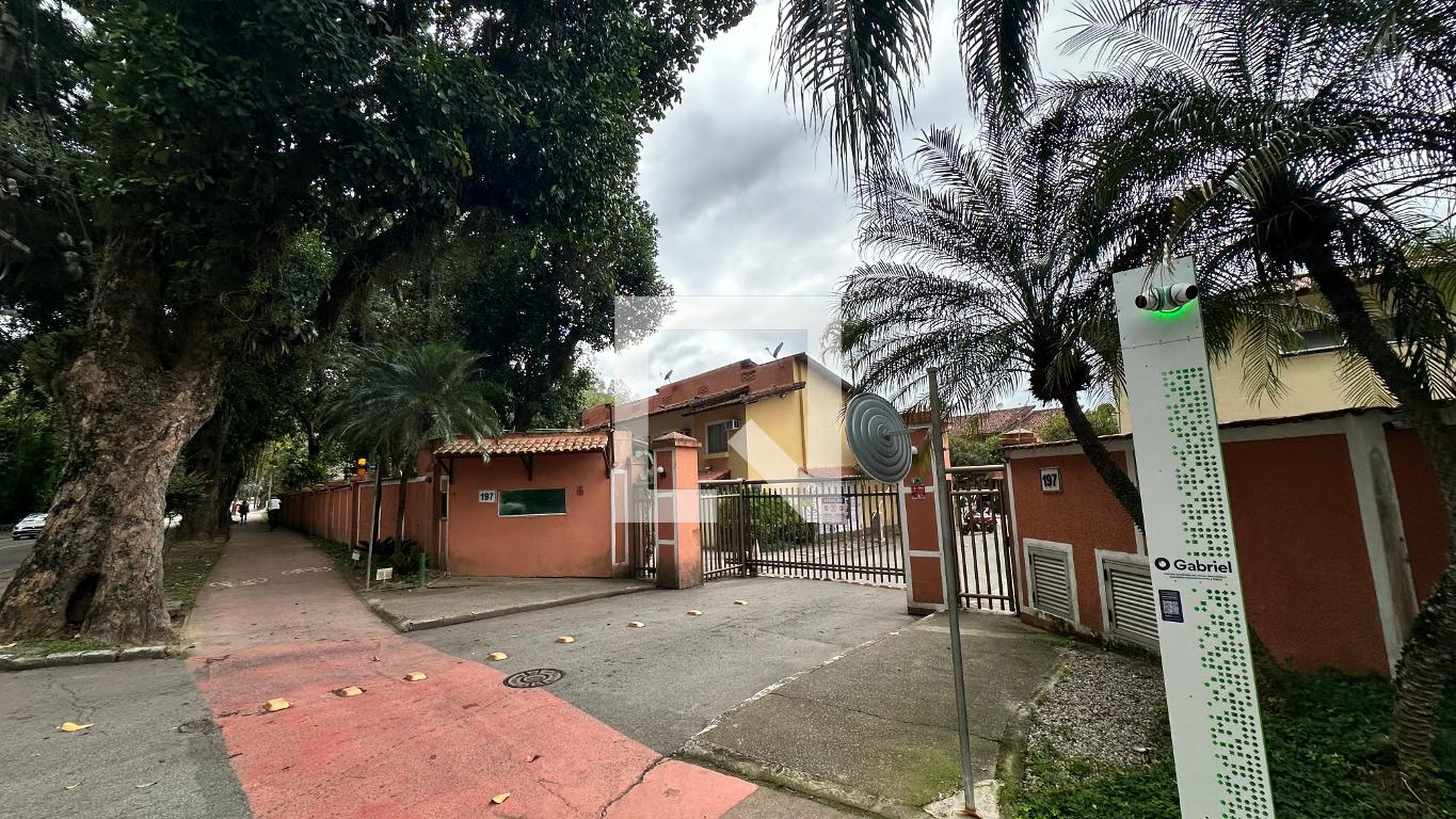 Fachada Residencial Bandeirantes