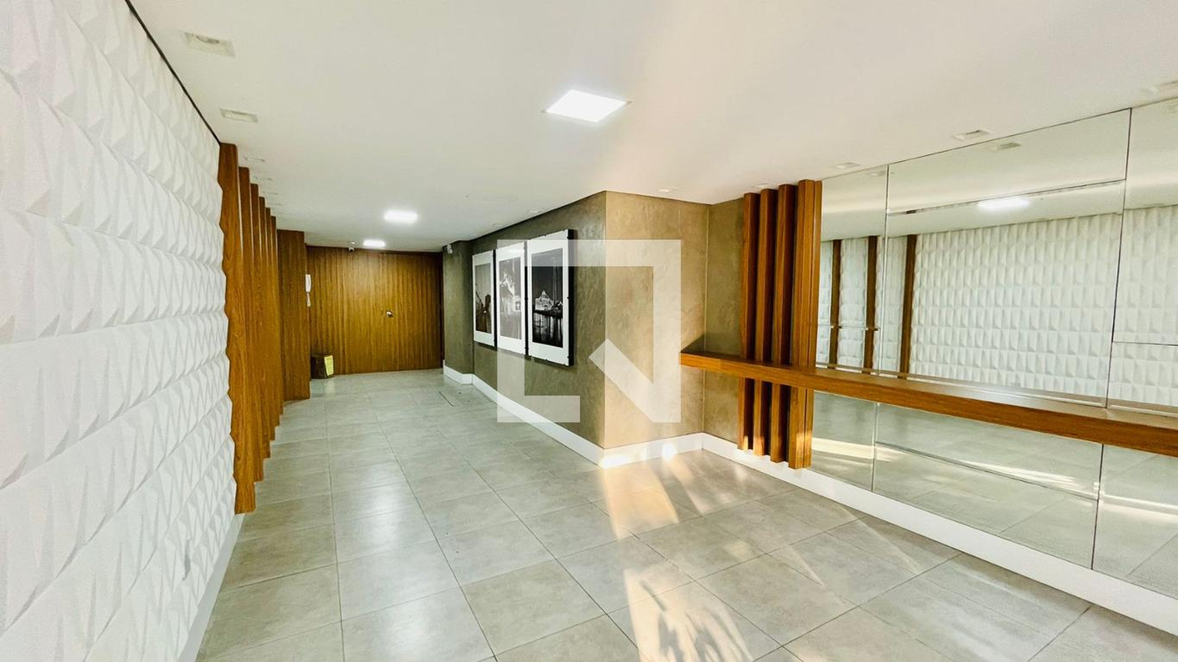 Hall de Entrada - Edifício Cristal