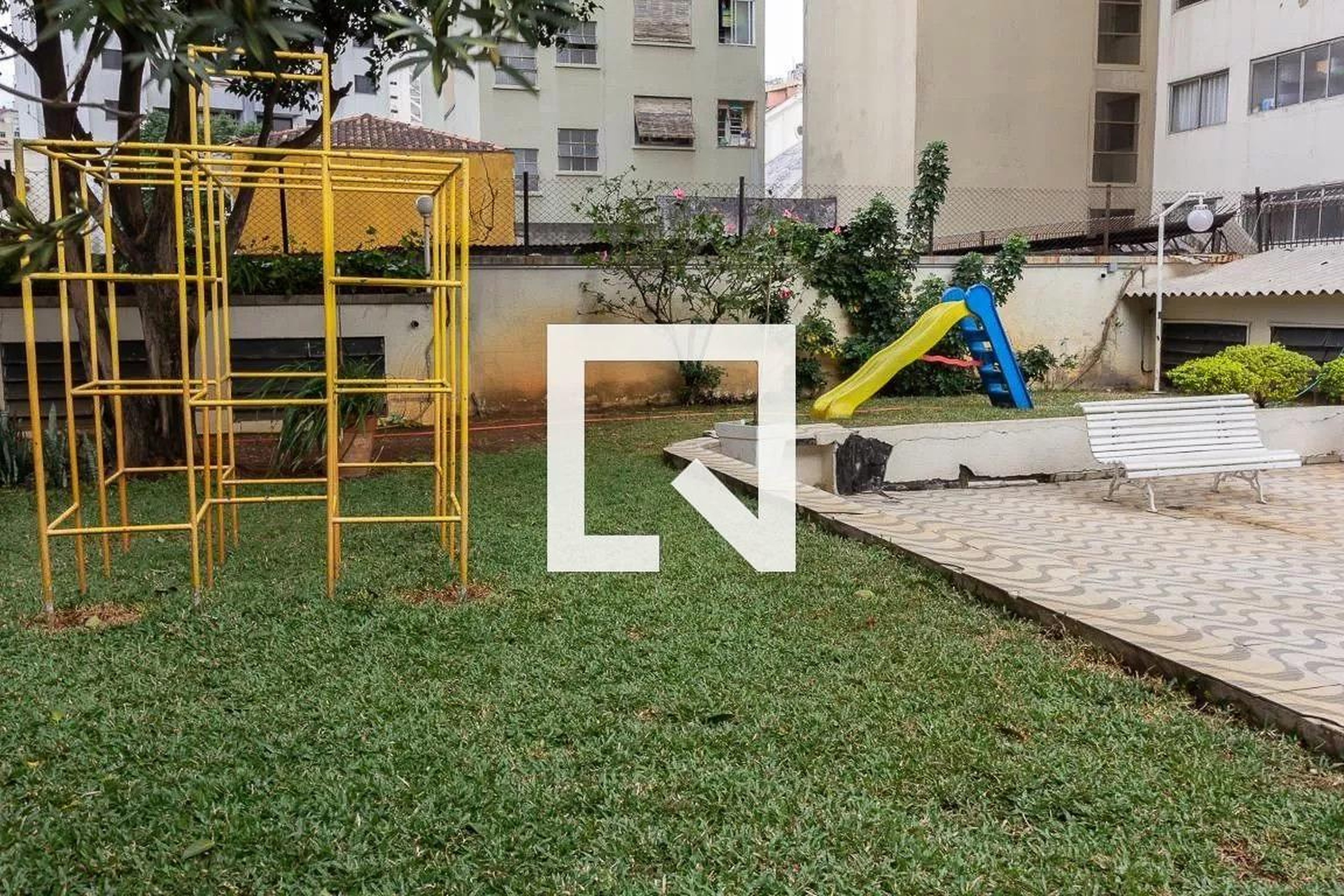 Playground - Maison Champs Elysées