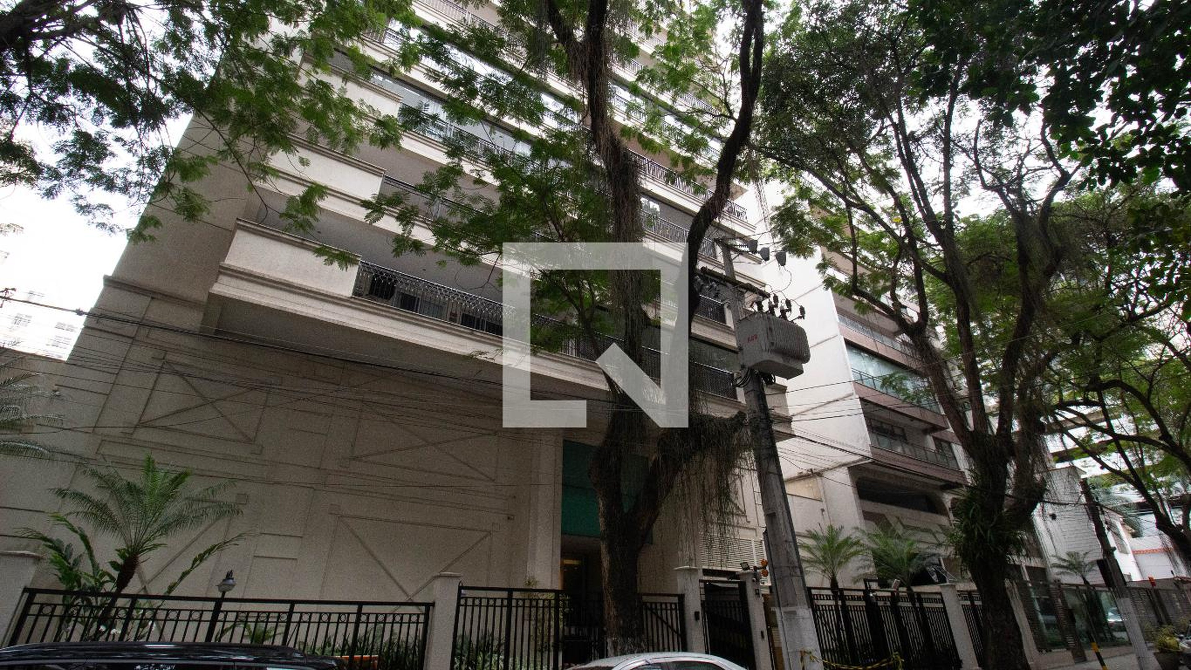 Fachada Residencial Pereira Nunes