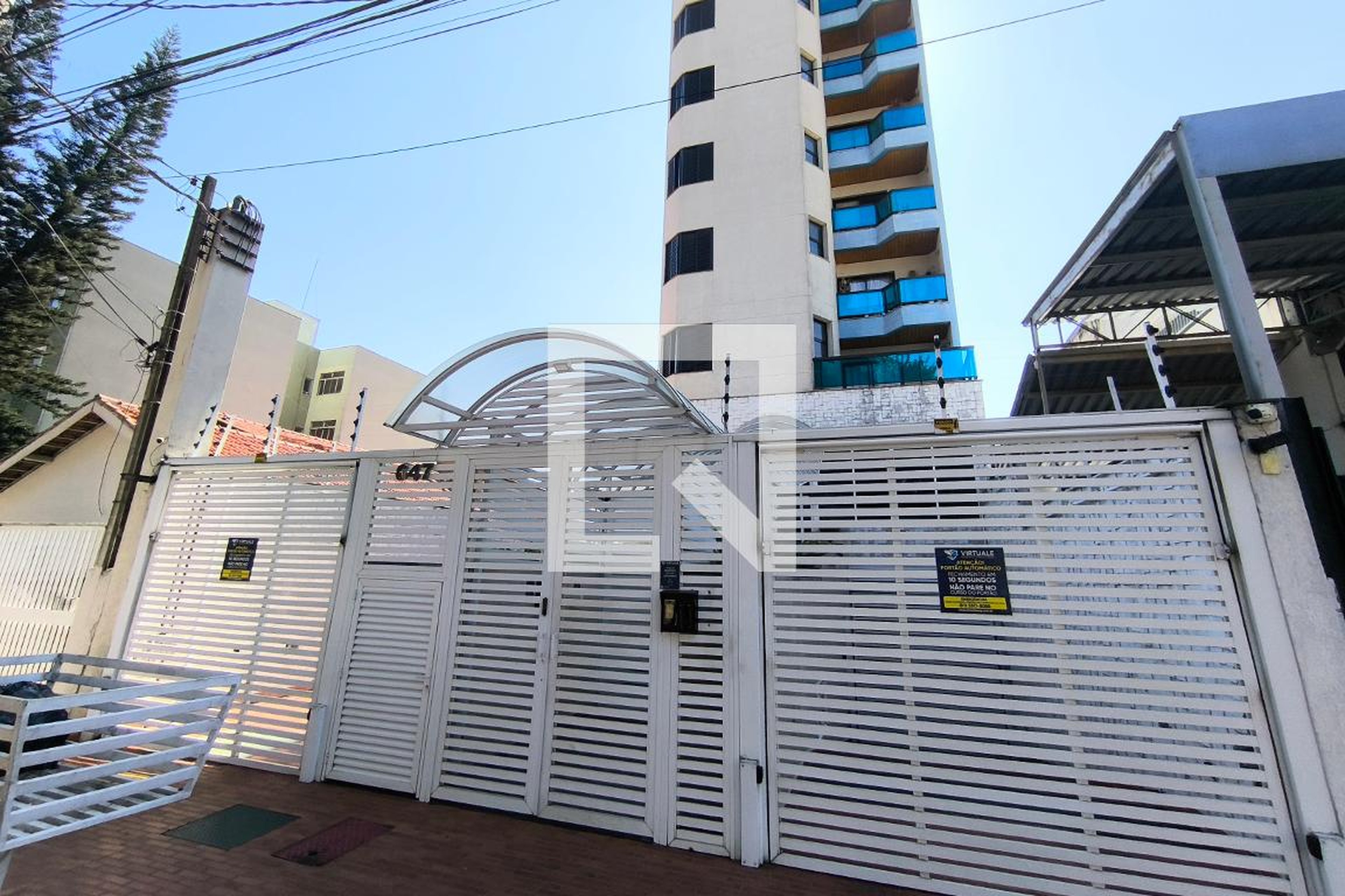 Fachada Condomínio em Avenida Samuel Martins, 641