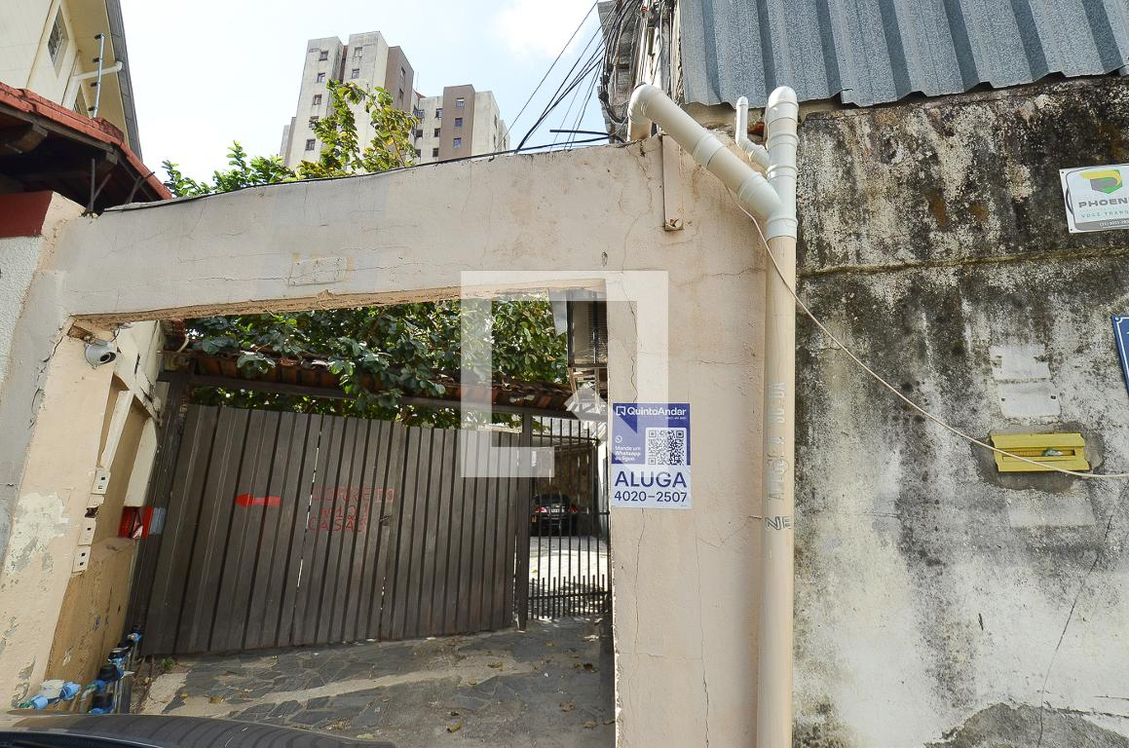 Fachada Condomínio em Avenida Bernardo Monteiro, 121