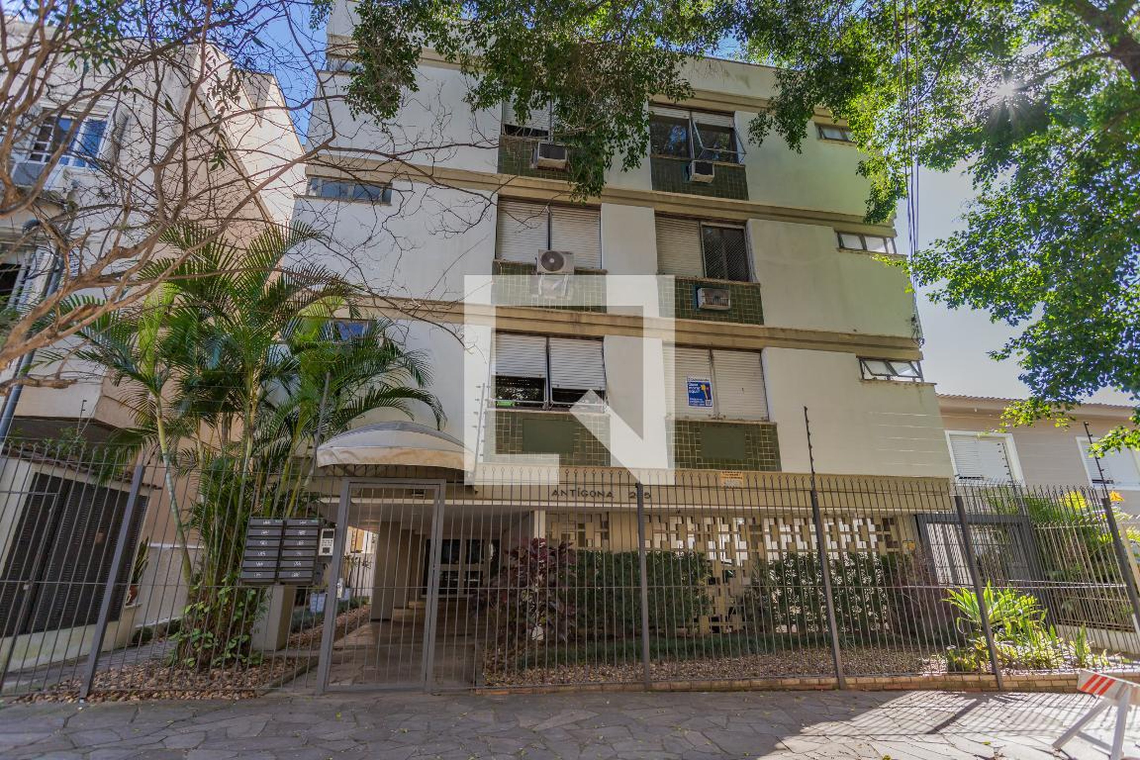 Fachada Condomínio Antígona