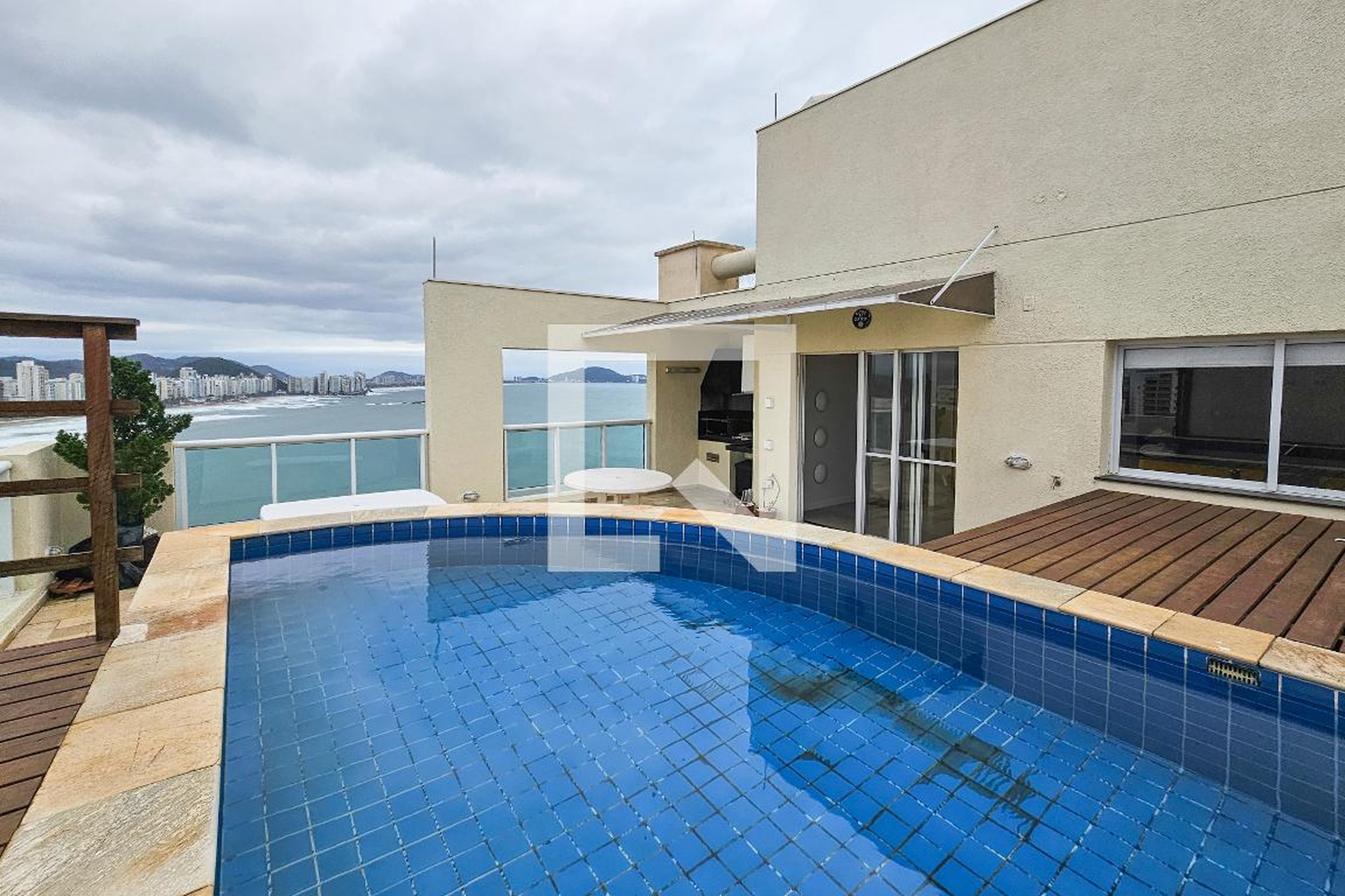 Área Externa - Caravele 2