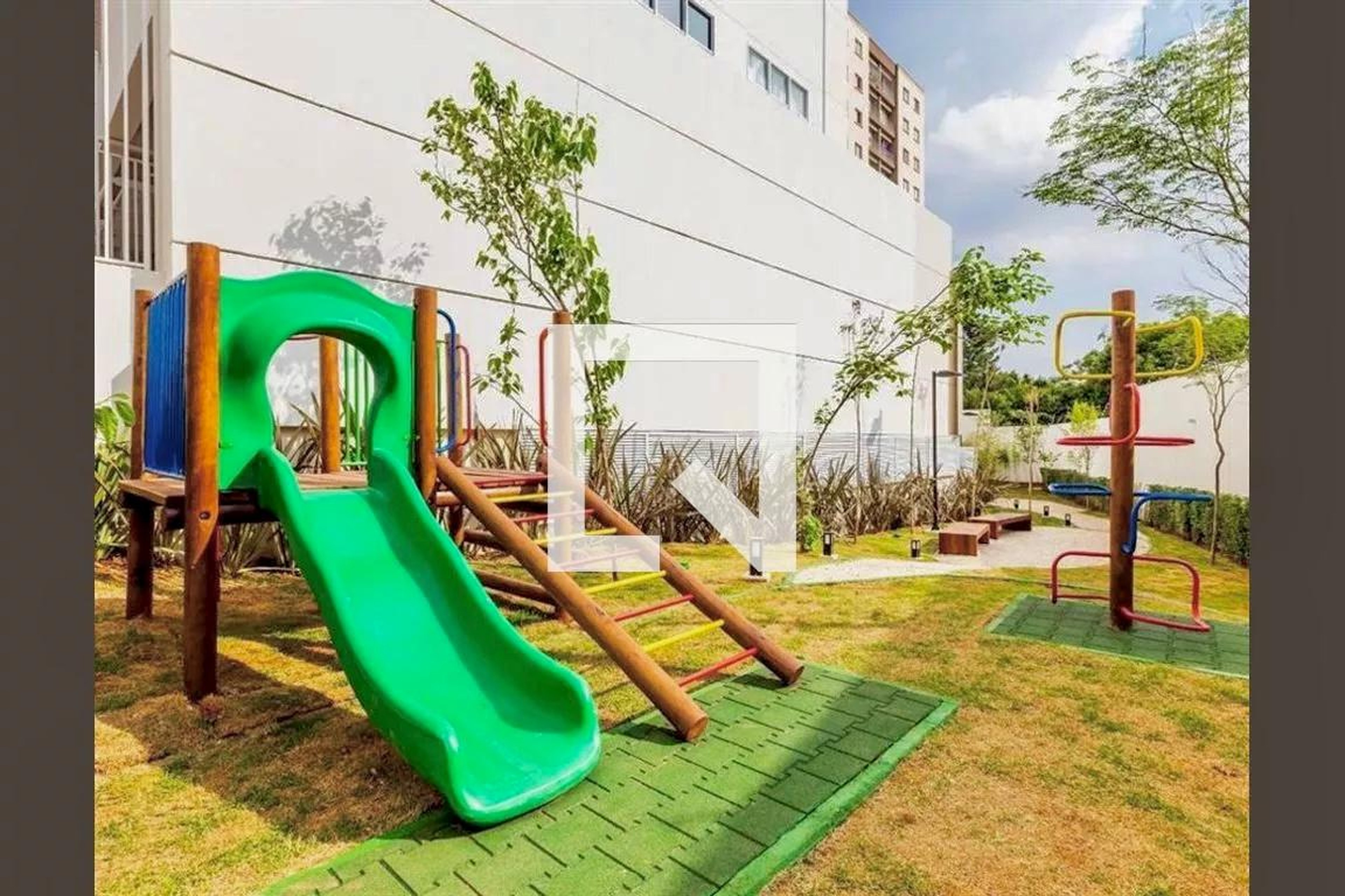 Playground - Tempo Bello