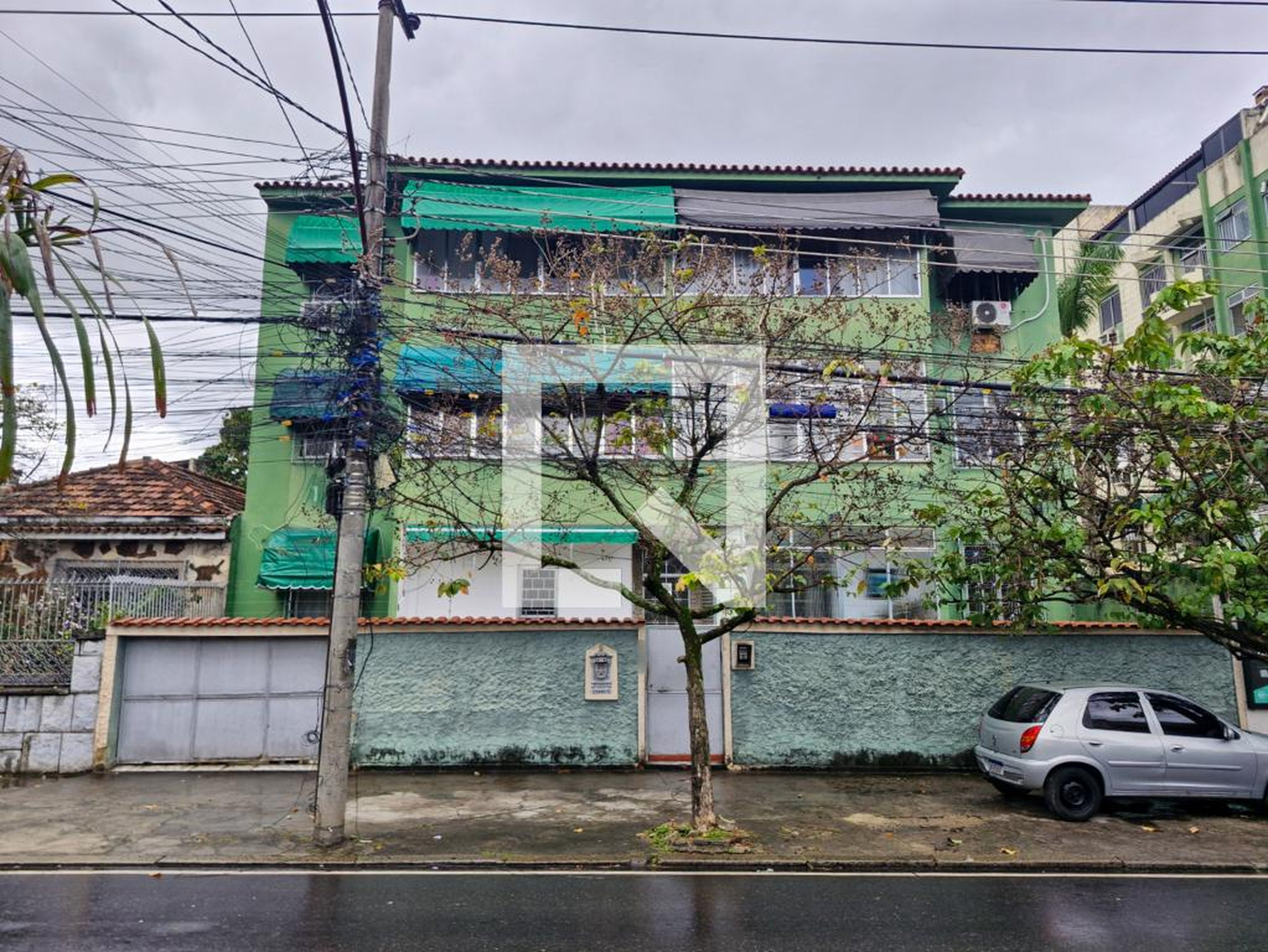 Fachada do Prédio Condomínio em Rua Pinto Teles, 708