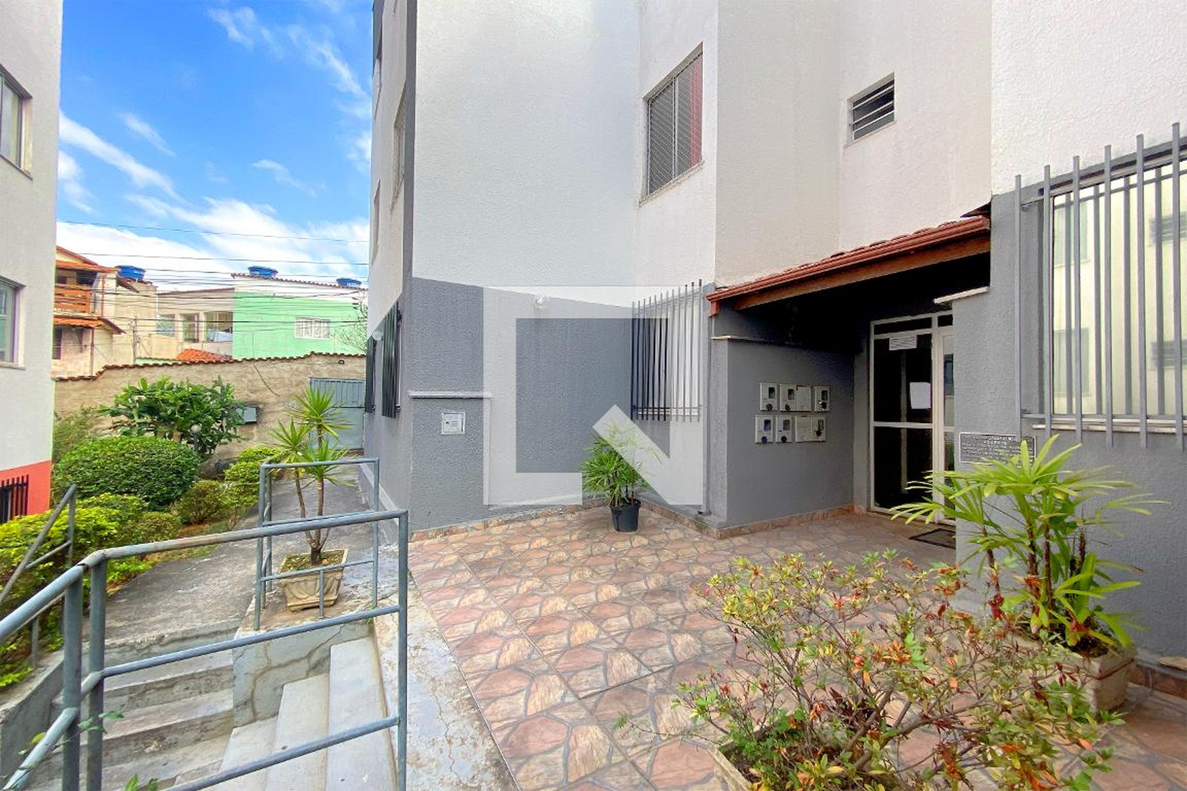 Entrada Condomínio em Rua Uarirá, 160