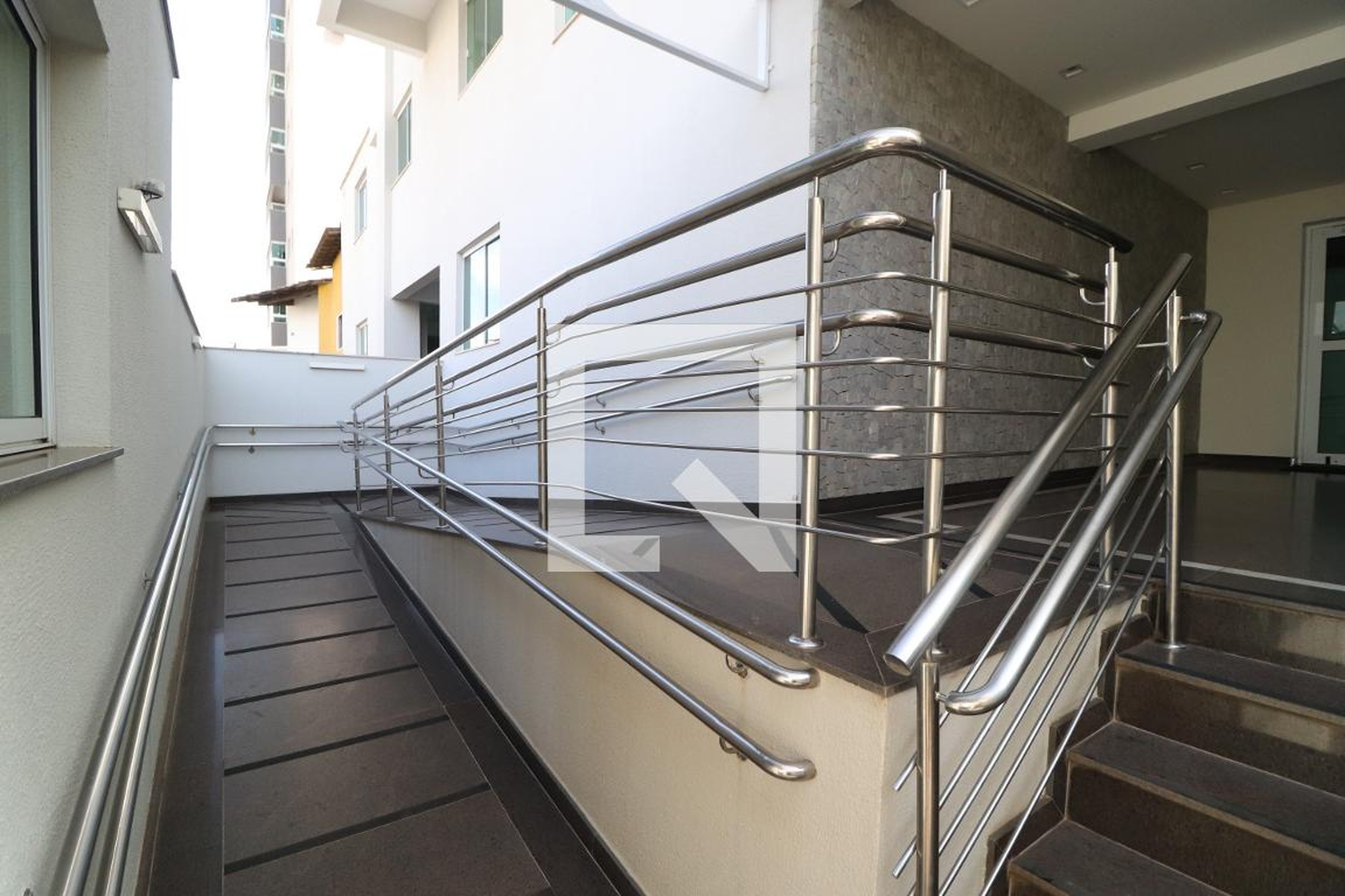 Hall de entrada Condomínio Plaza 18 Residence