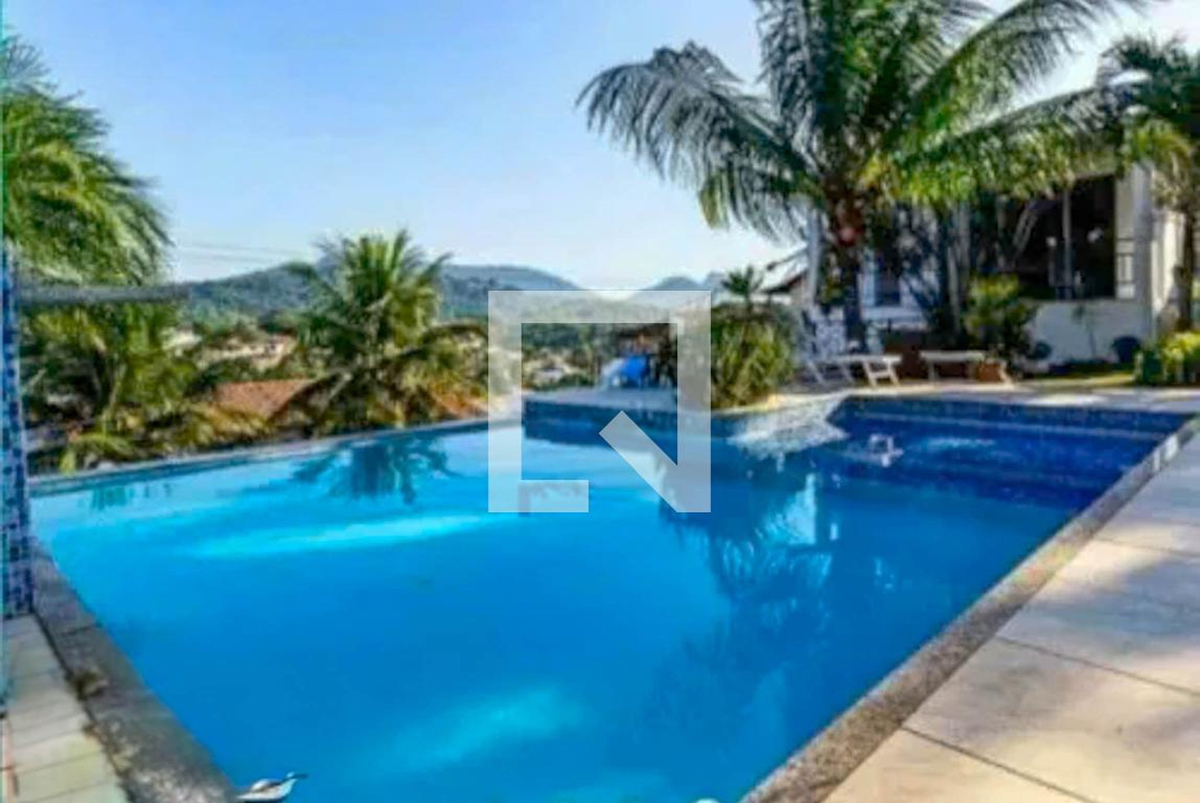 Piscina - Village Pendotiba