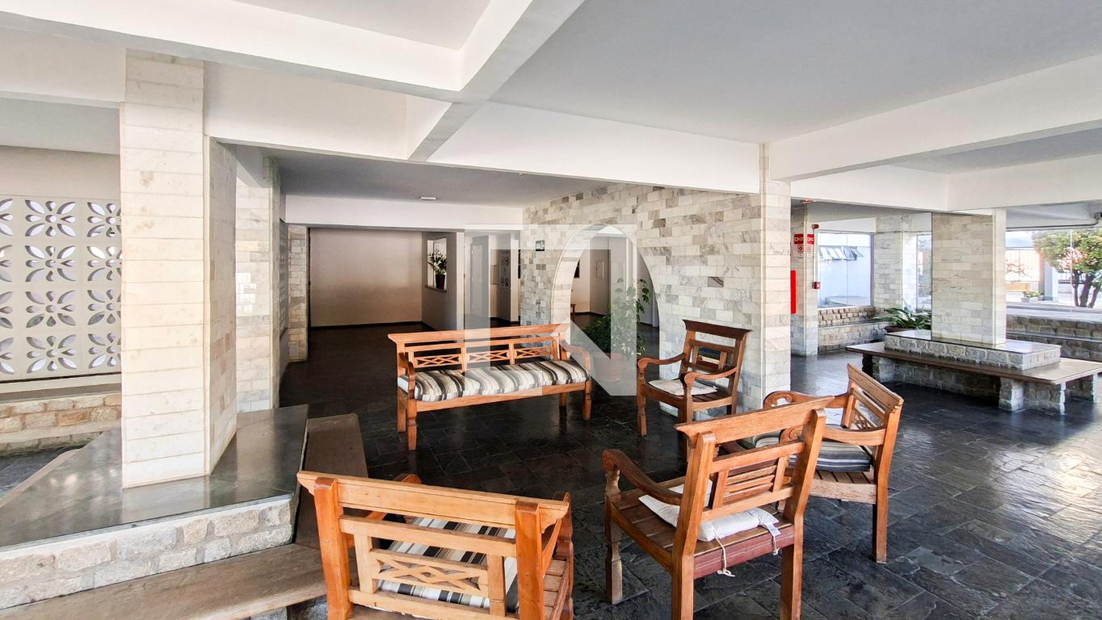 Hall de entrada - Edifício Neivas Marques