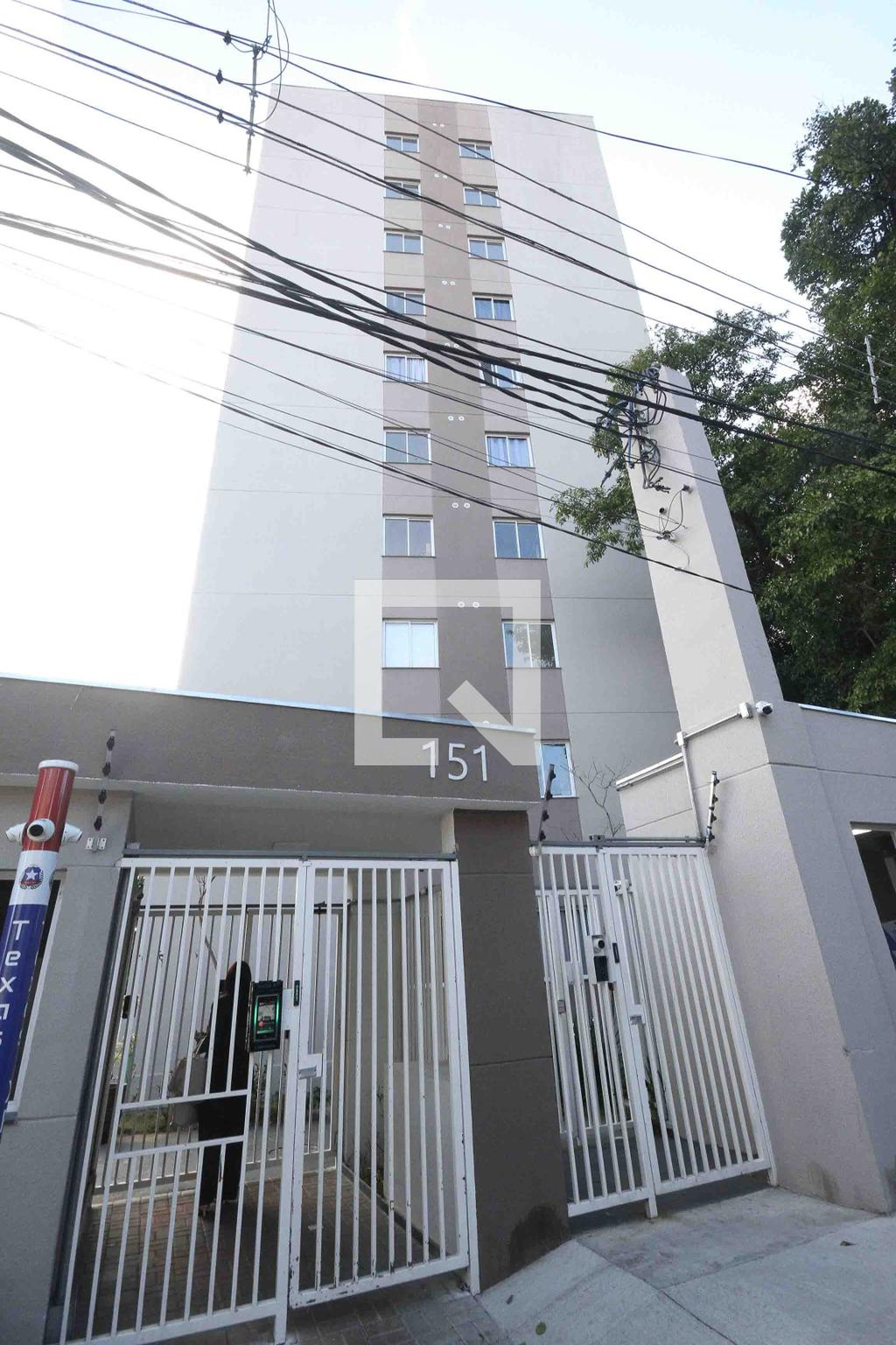 Fachada Condomínio em Rua Adolfo Schnabel, 206