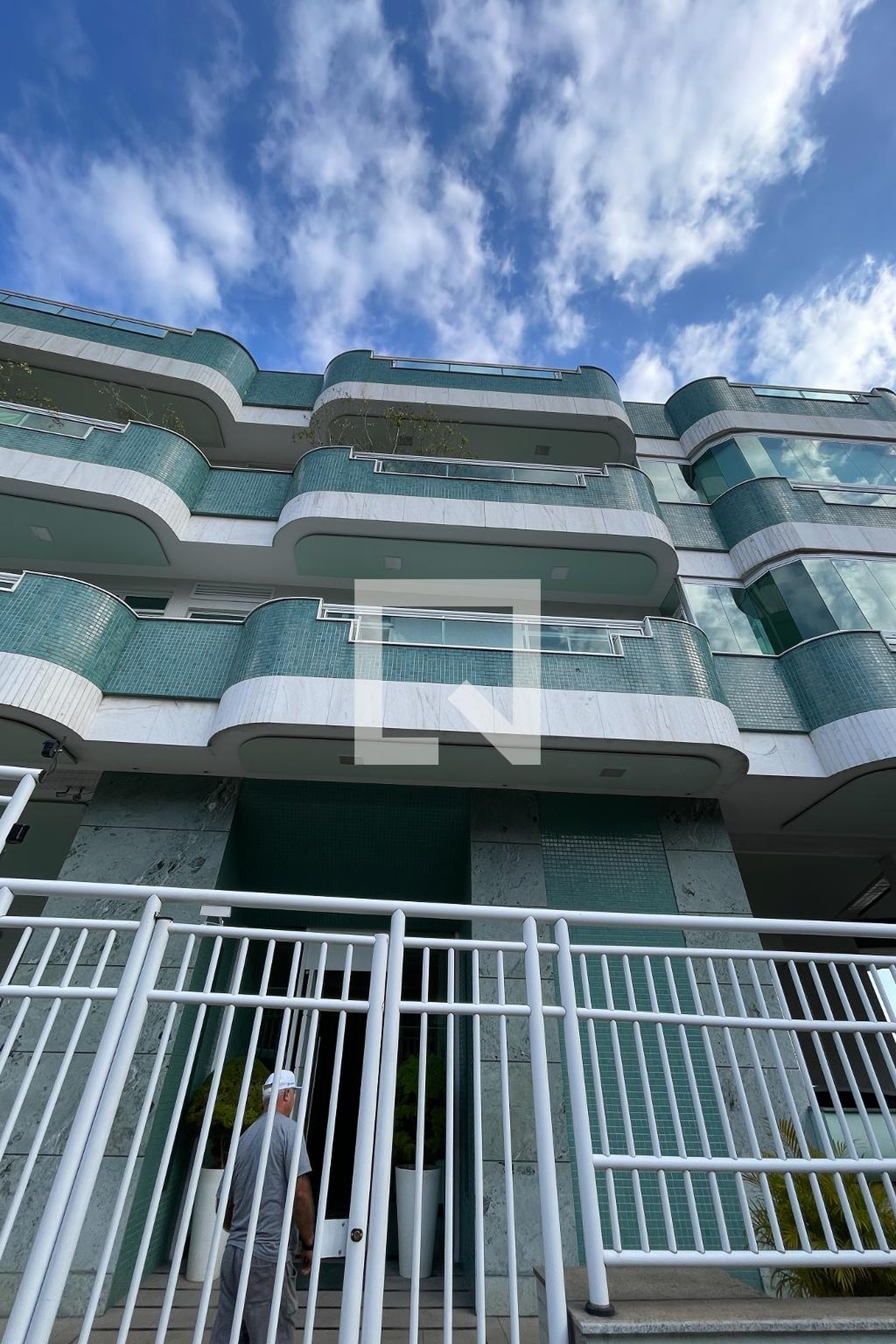 Fachada Condomínio em Rua Ituá, 1661