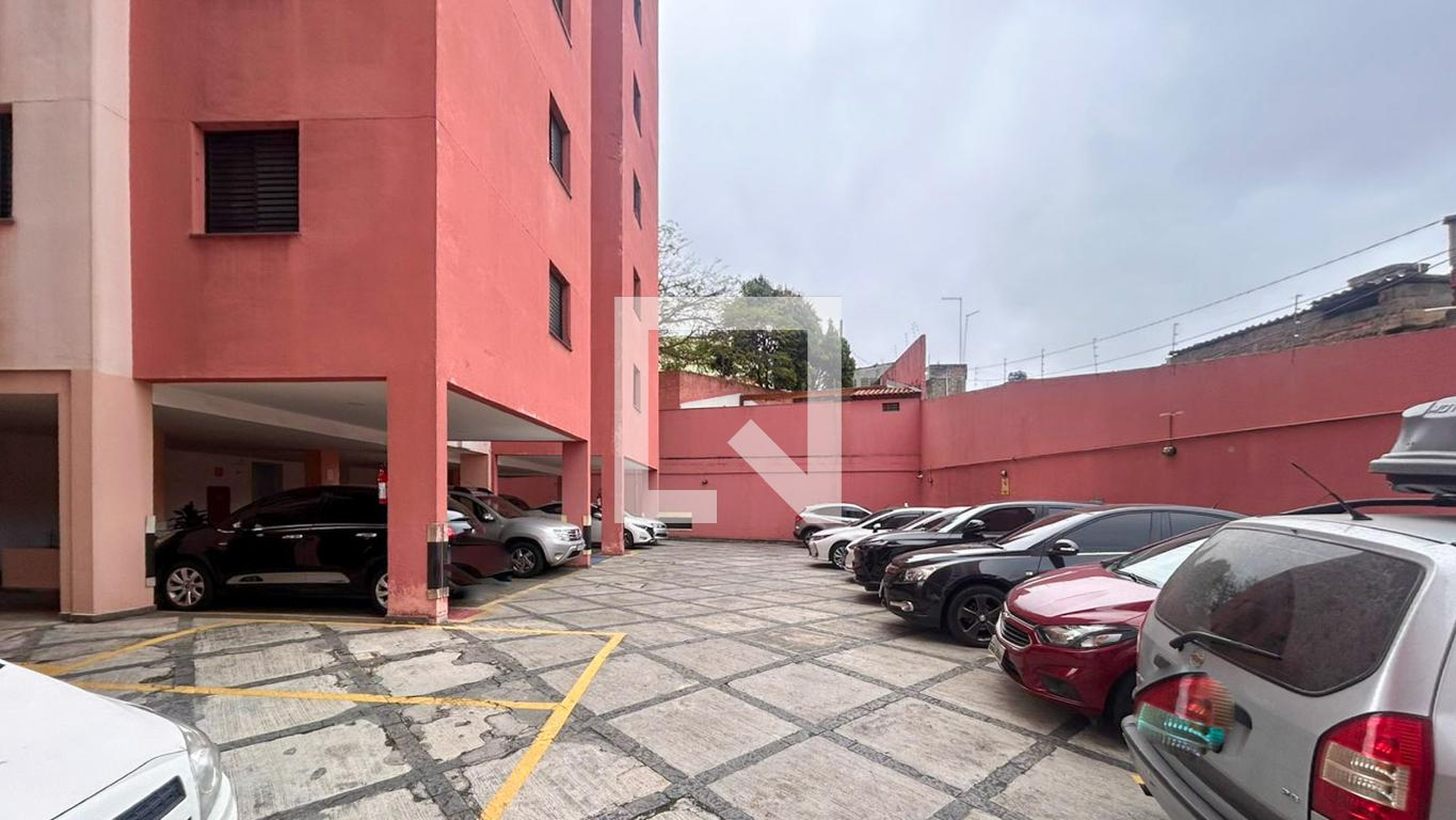 Estacionamento - Residencial Califórnia
