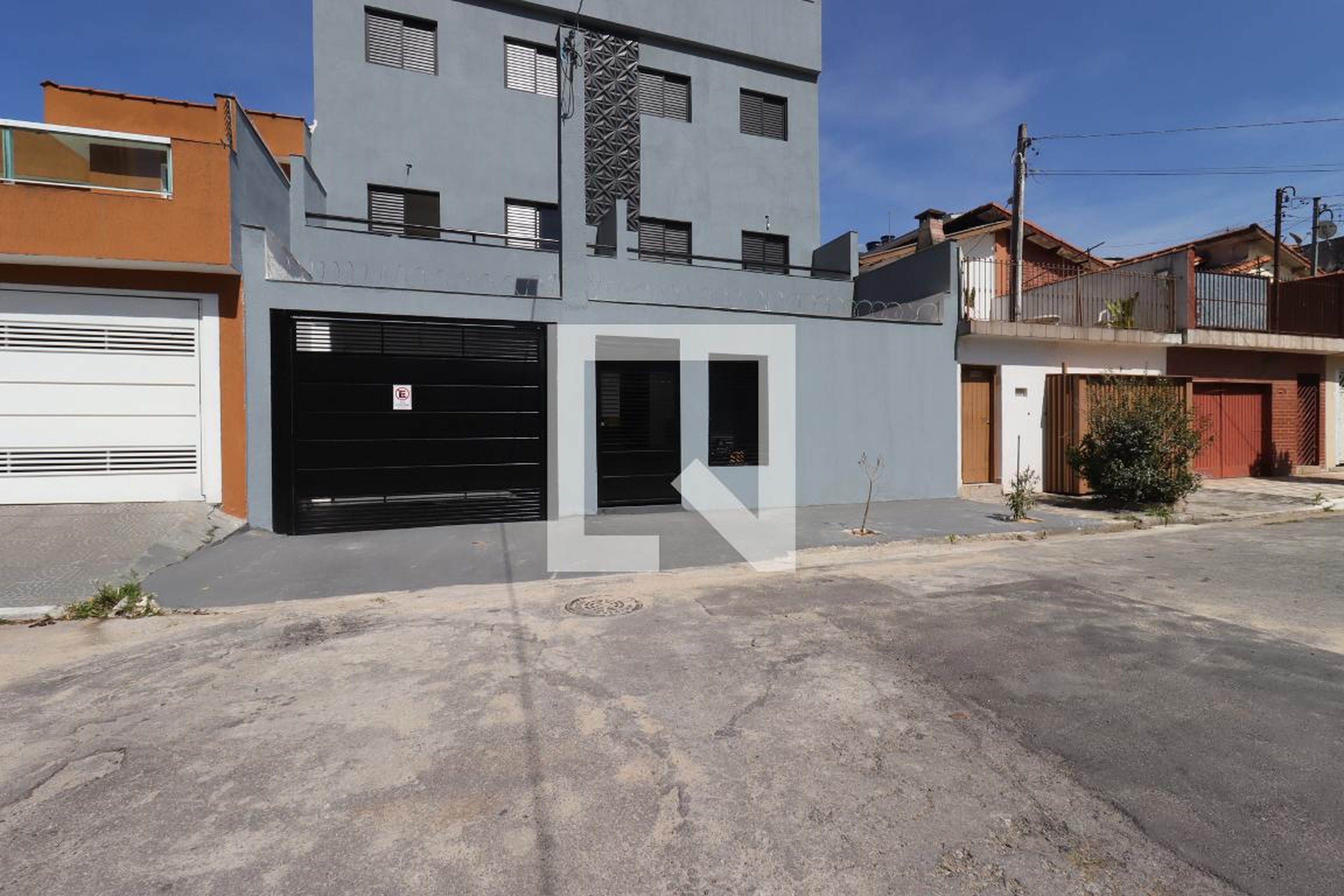 Fachada Condomínio em Rua Piauí, 180