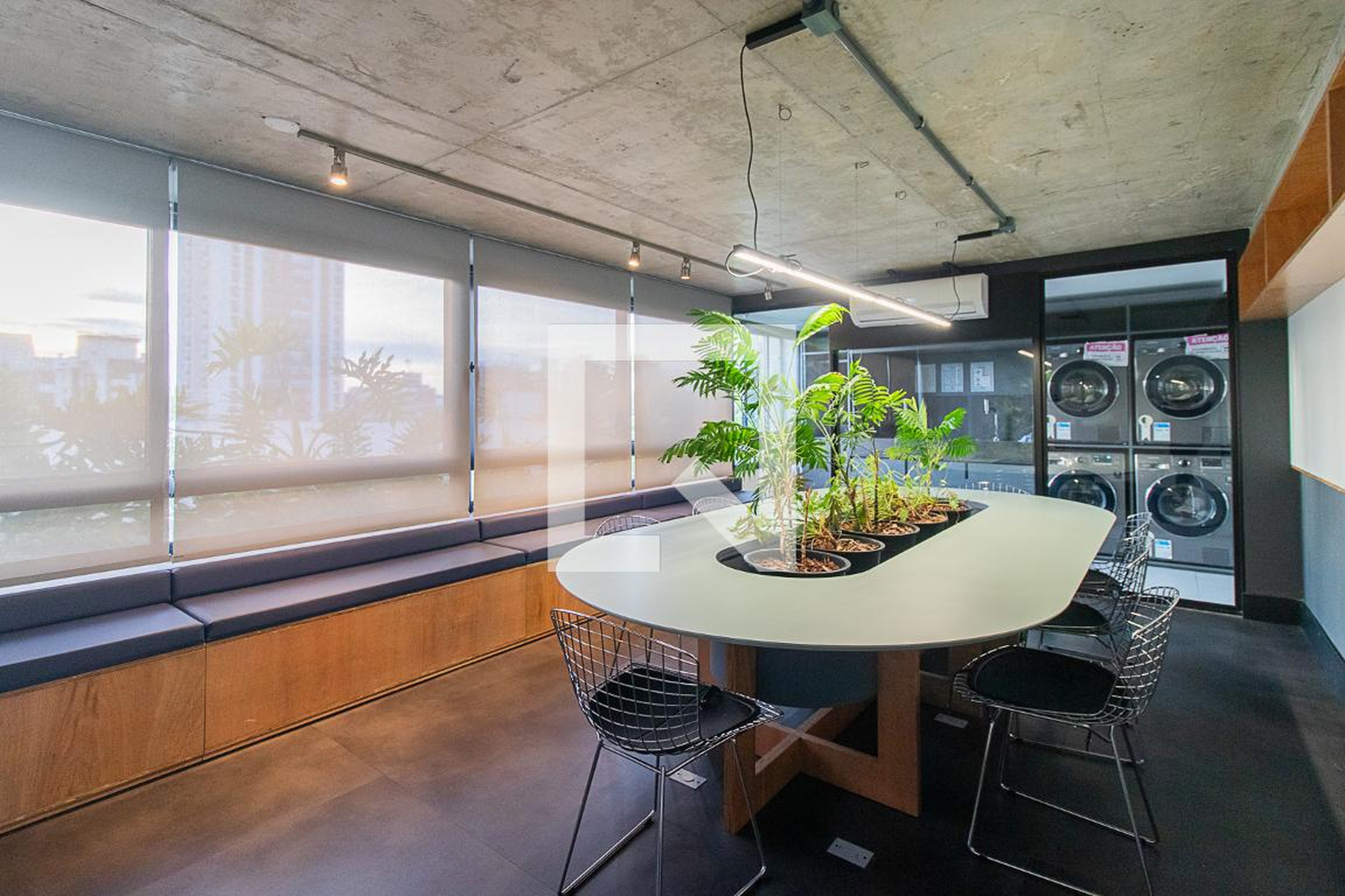 Área comum - Praça 4