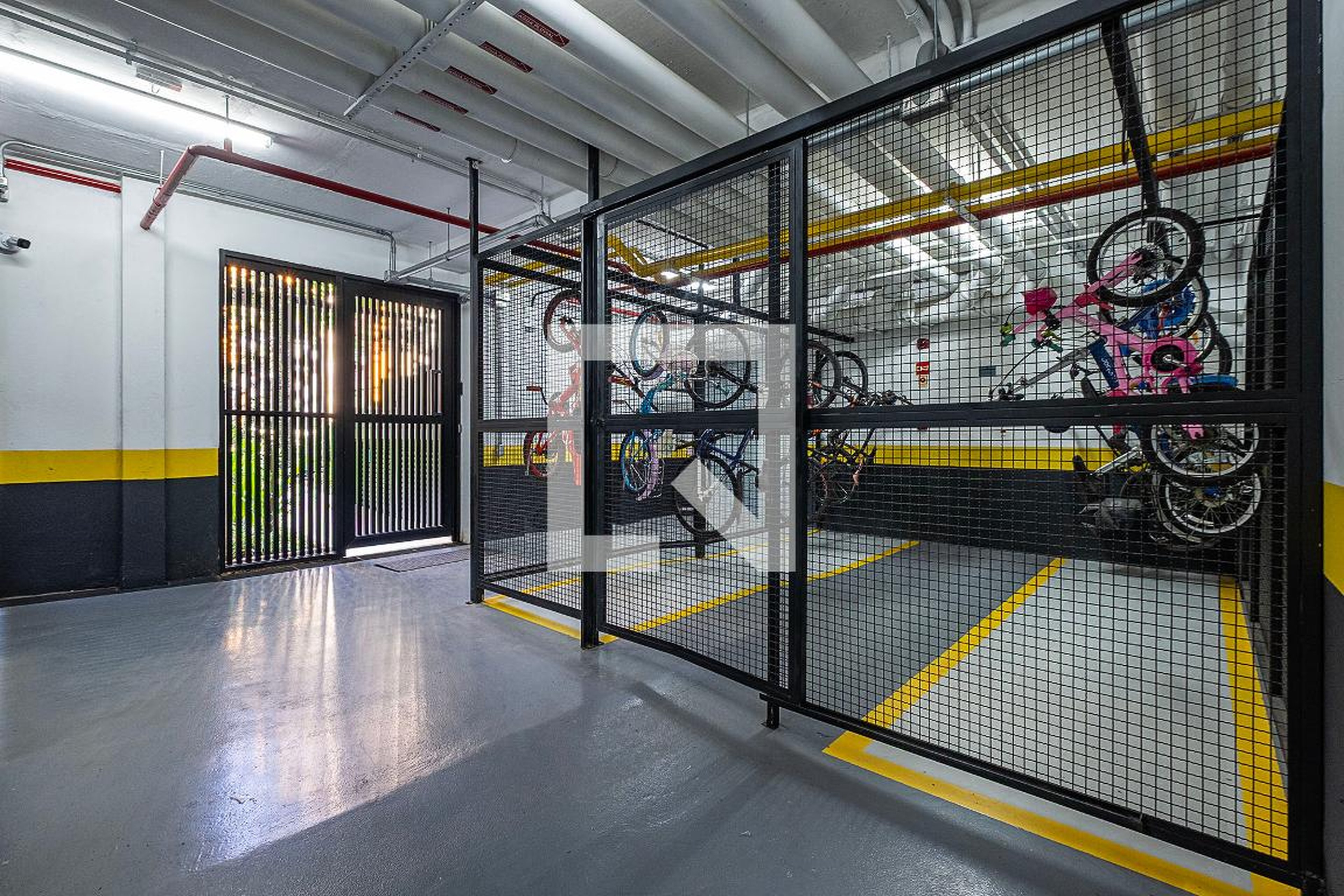 Bicicletário - Pine