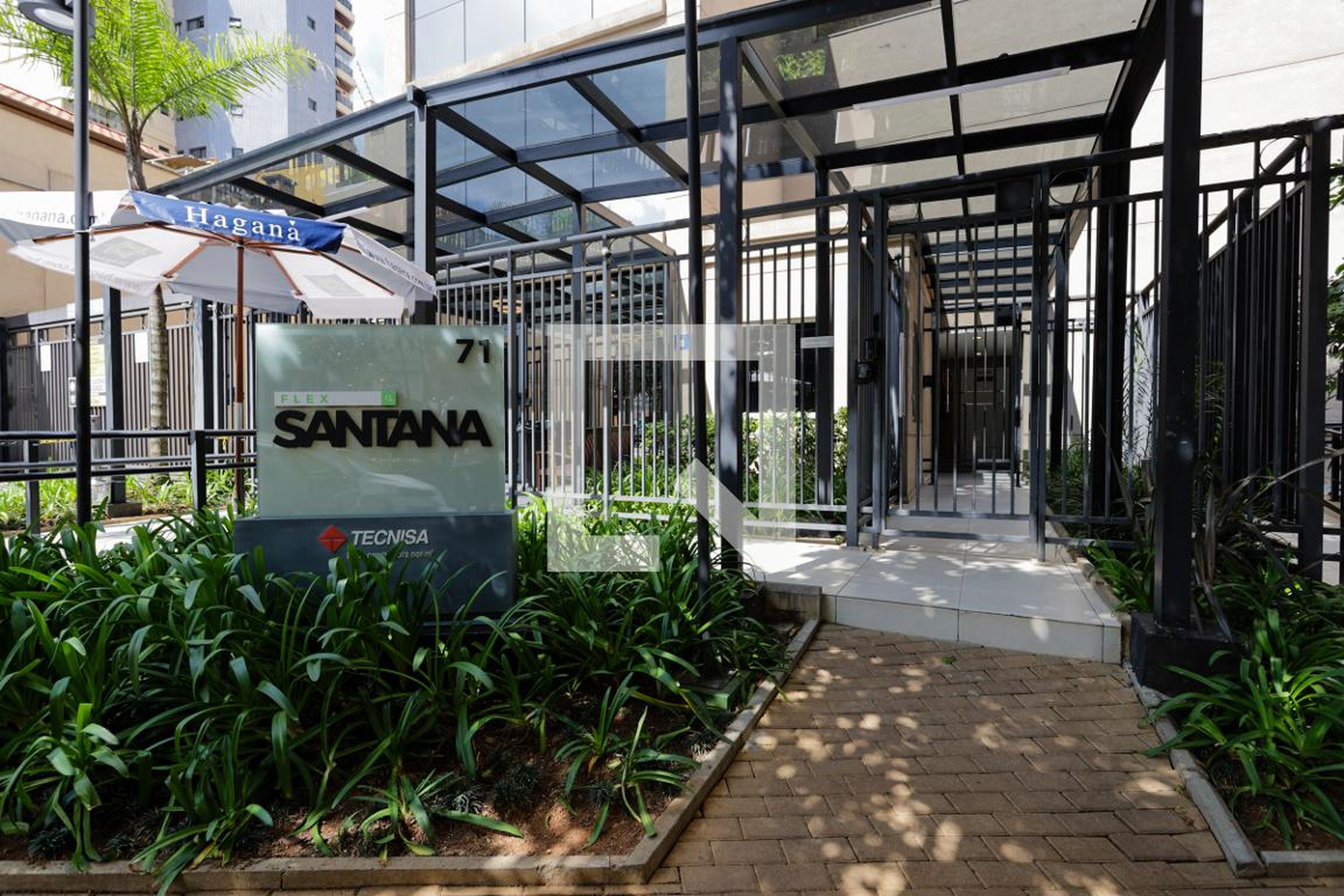 Fachada do condomínio Condomínio Flex Santana