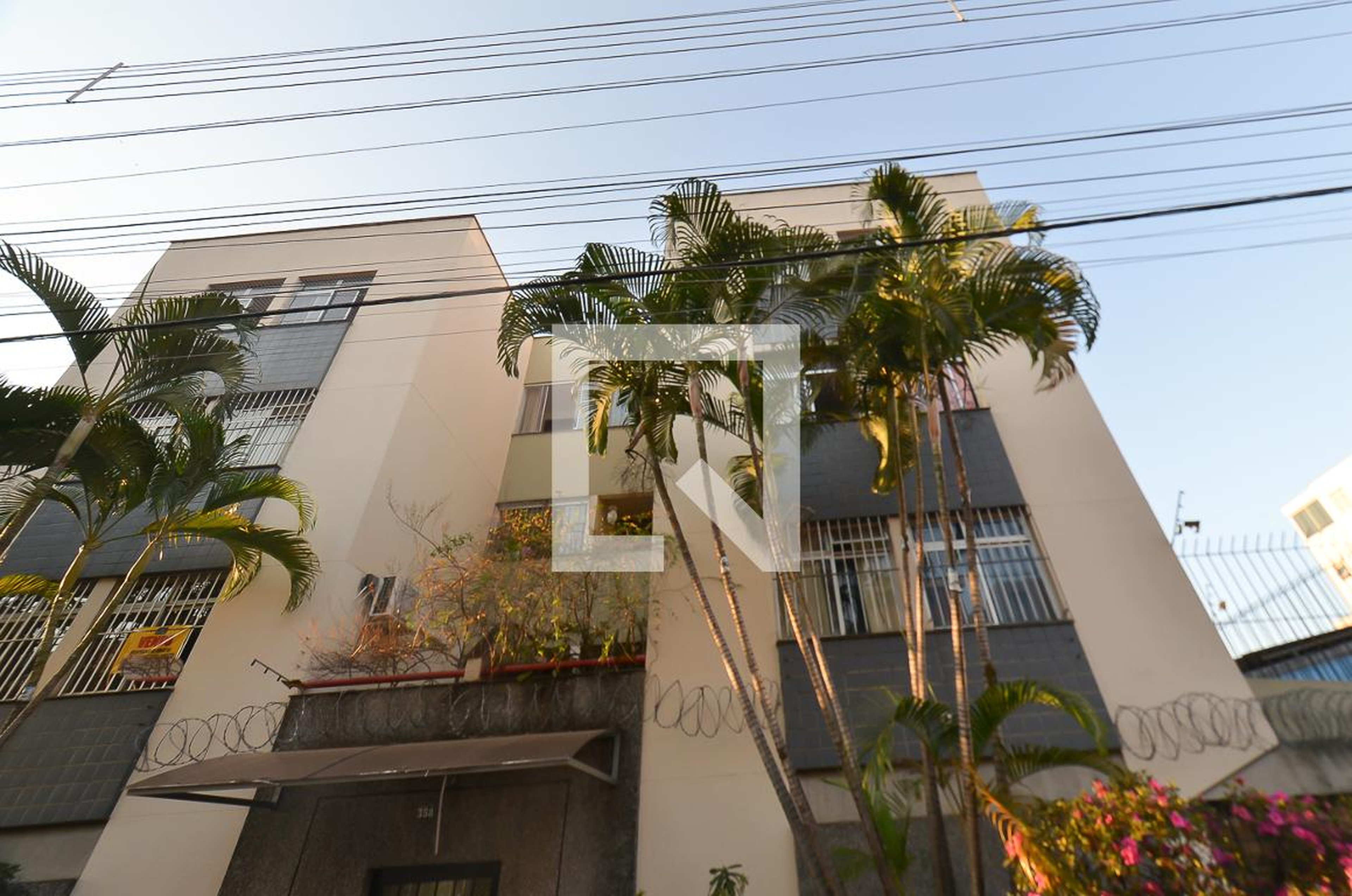Fachada Condomínio em Rua Guaranésia, 358