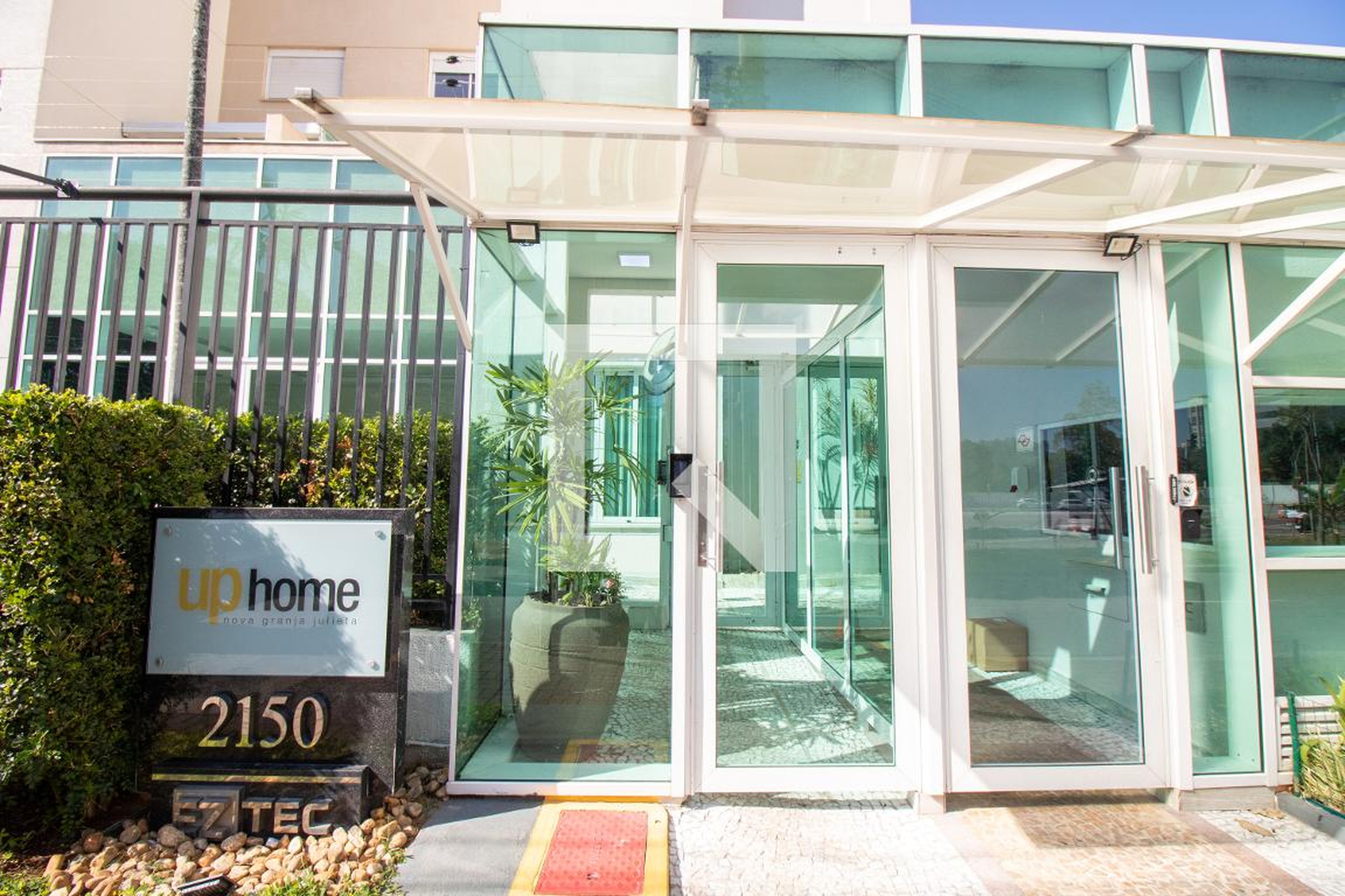 Fachada Condomínio Up Home Granja Julieta