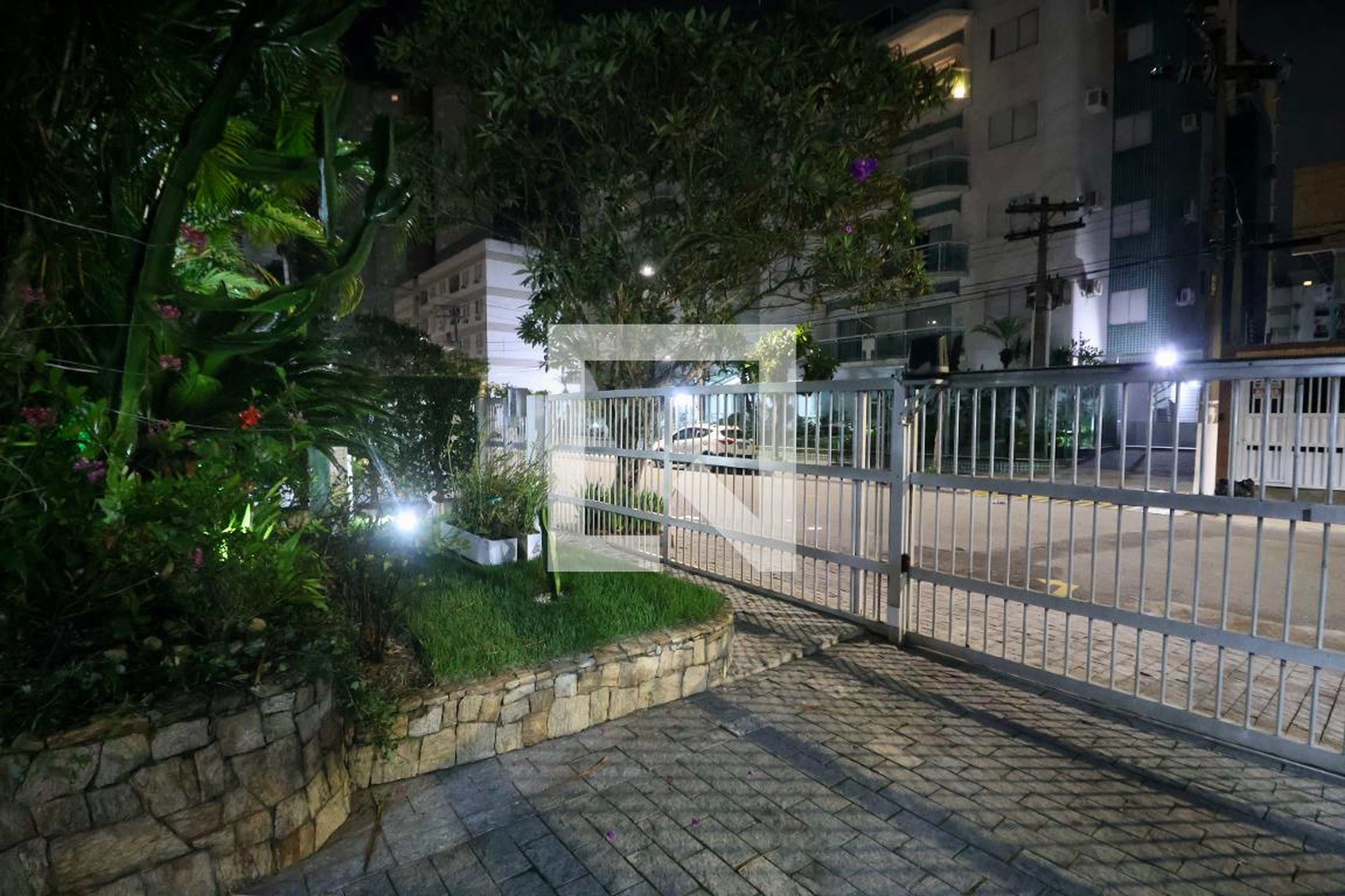 Fachada Edifício Quaty