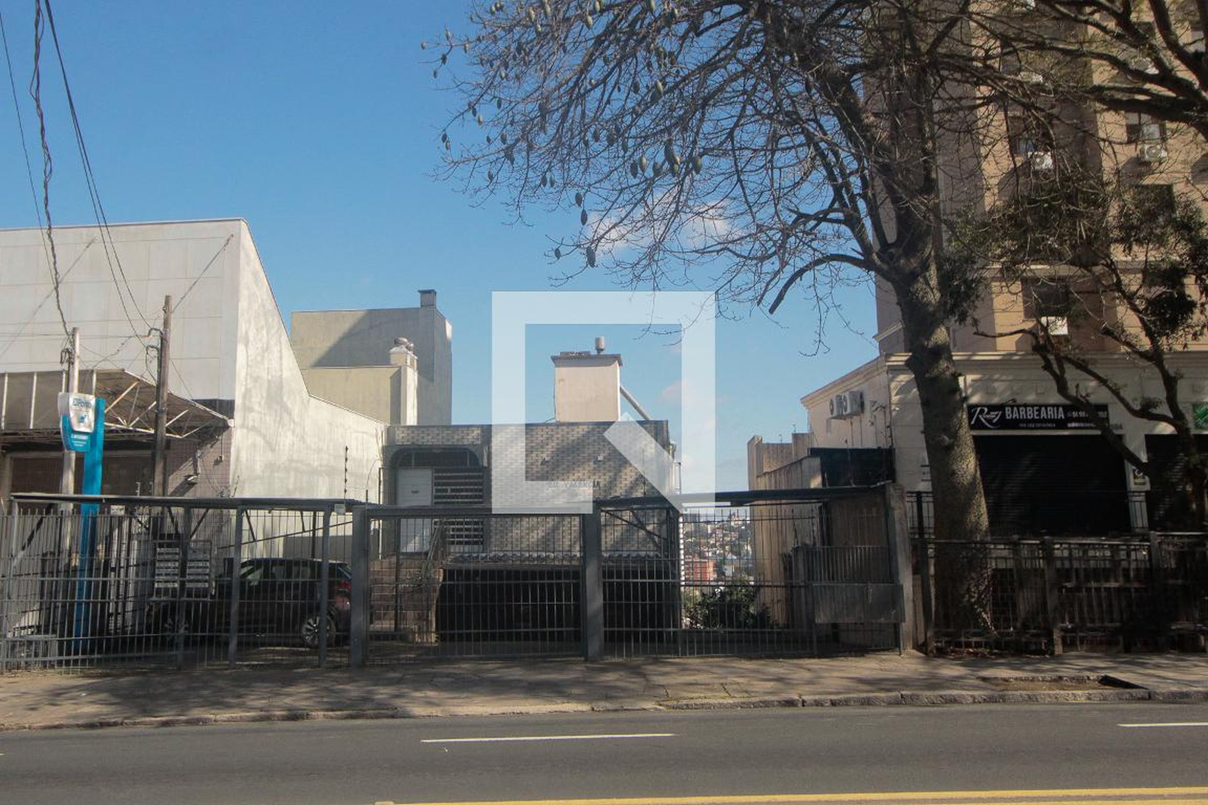 Fachada Condomínio em Avenida Saturnino de Brito, 86