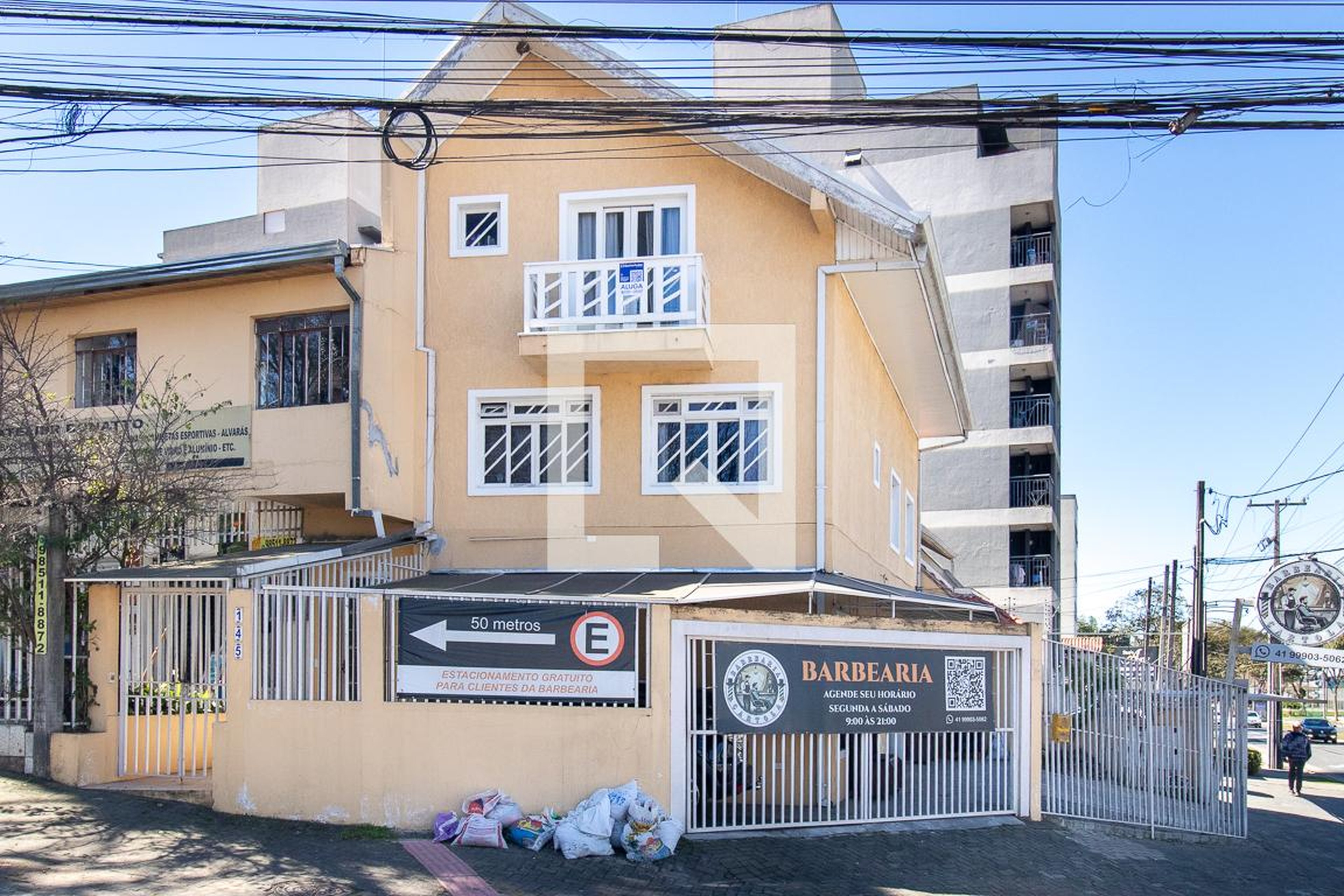 Fachada Condomínio em Avenida Presidente Wenceslau Braz, 3356