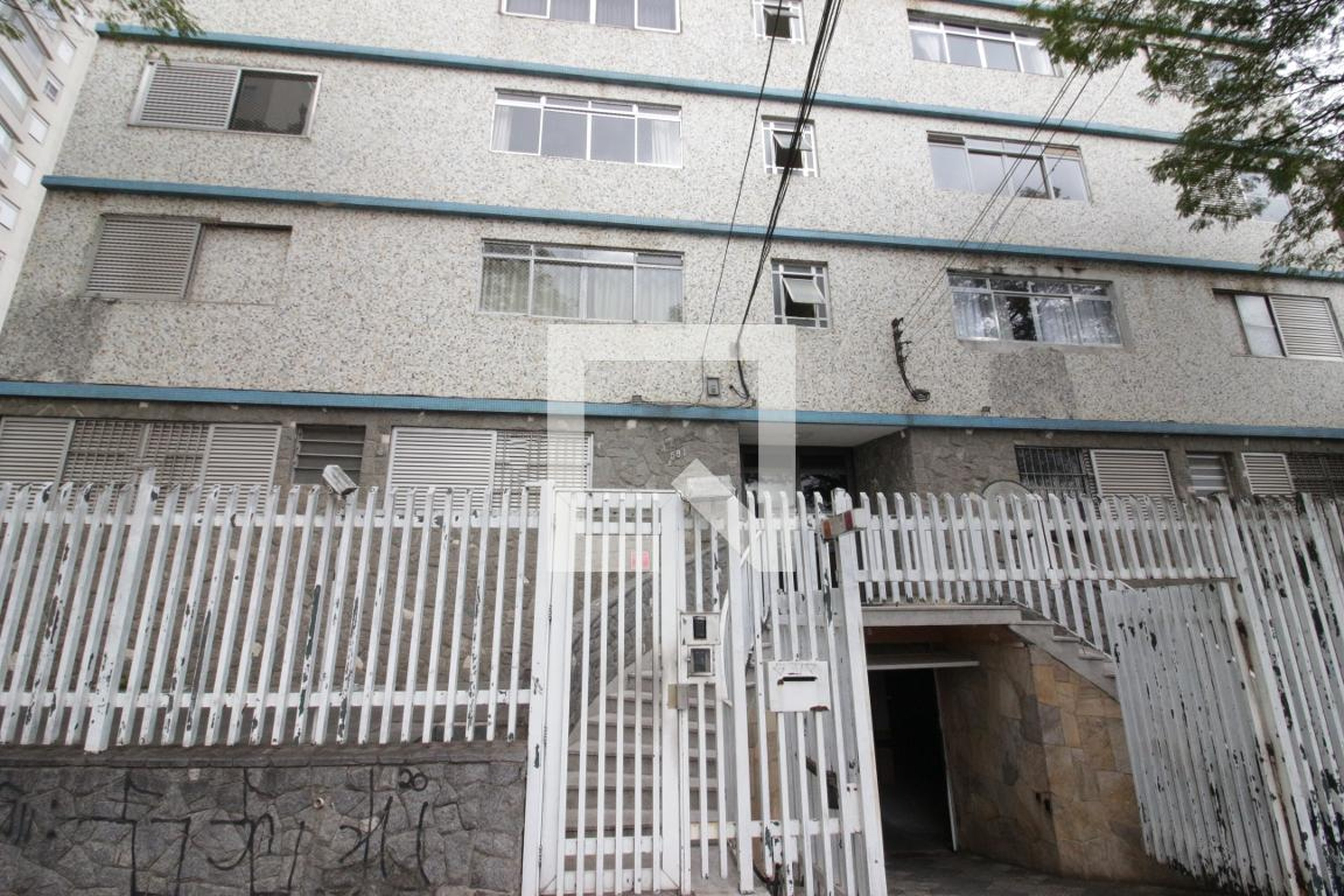 Fachada Condomínio J Jimenez